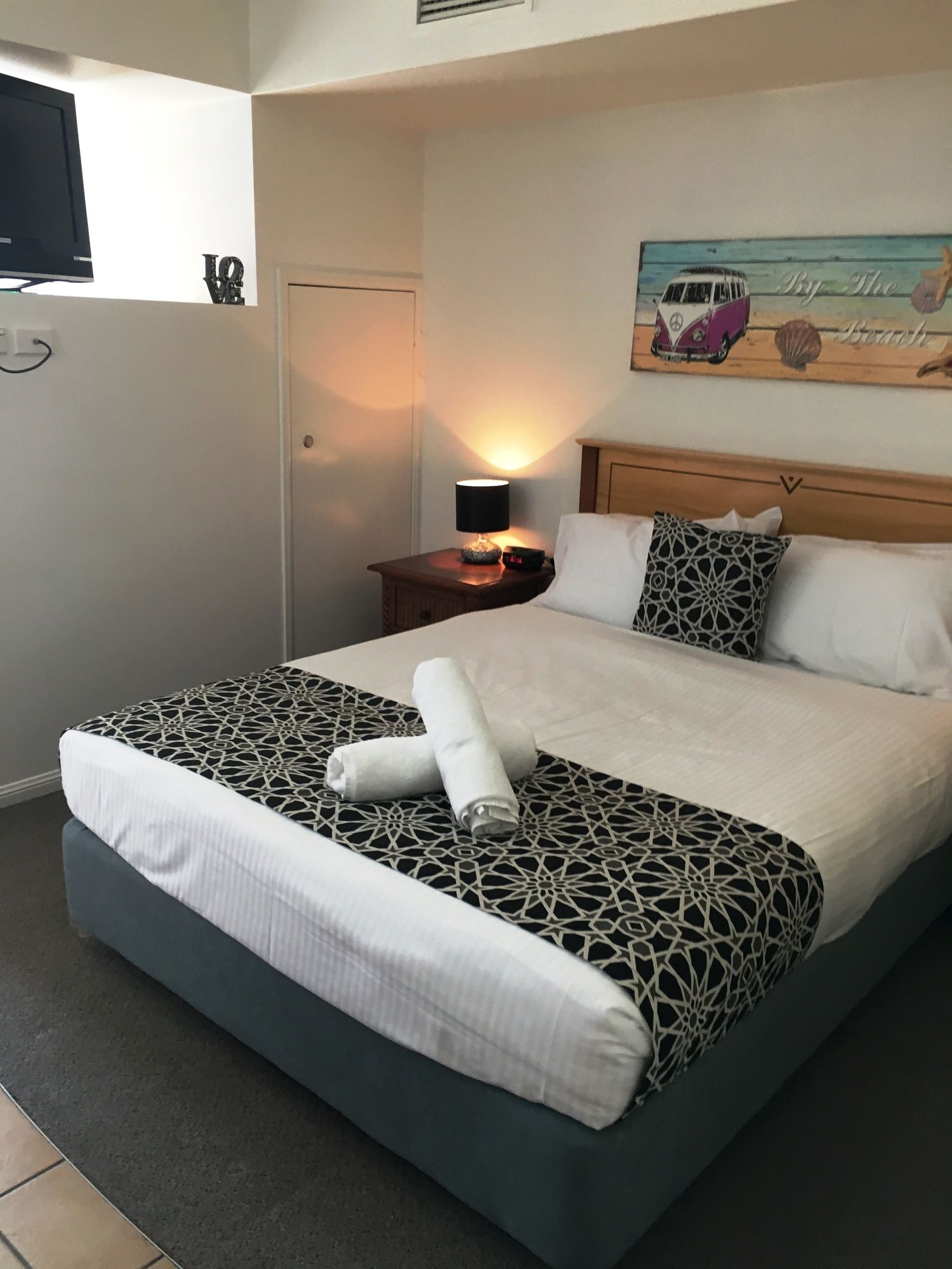 Grand Palais Beachside Resort