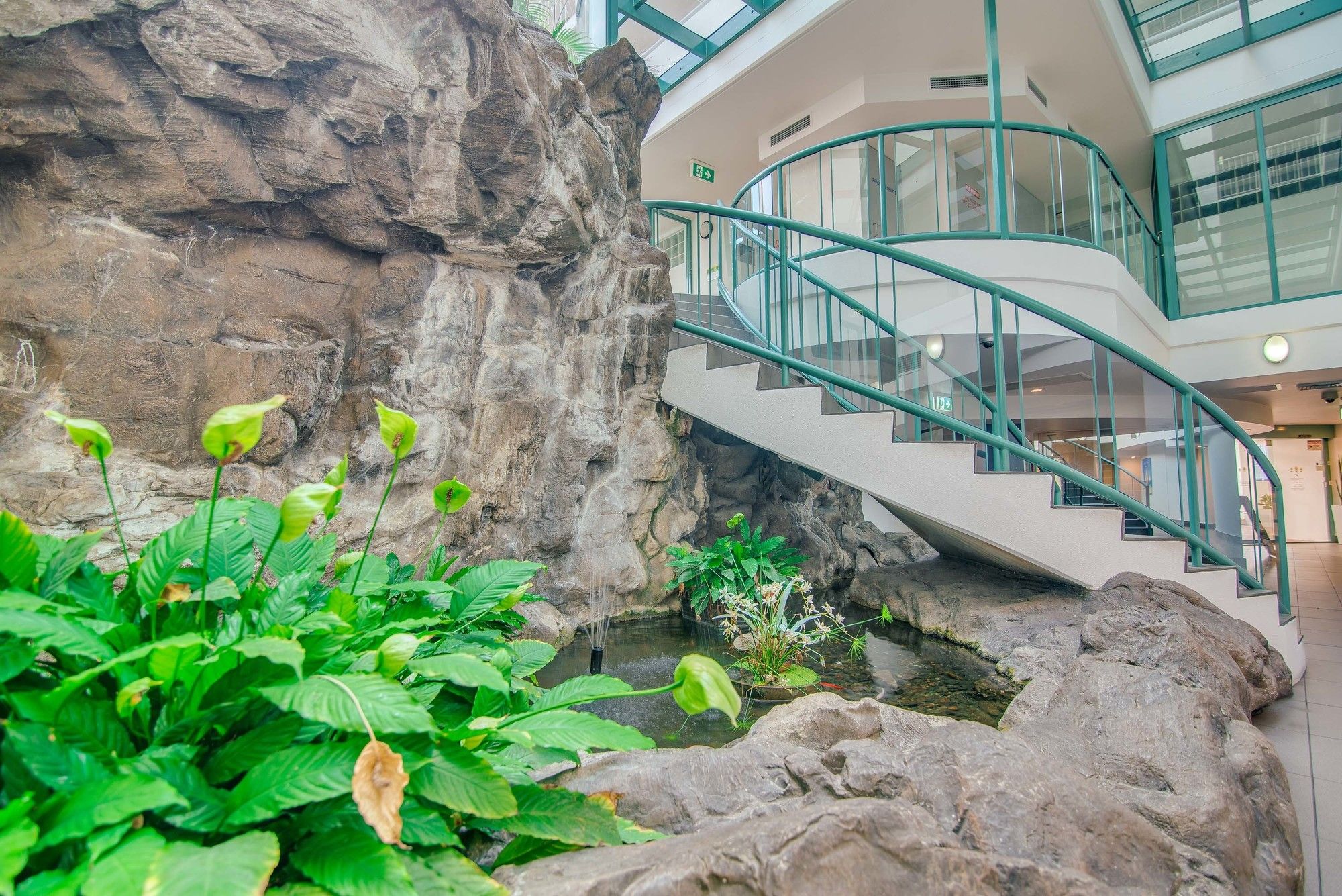 Grand Palais Beachside Resort
