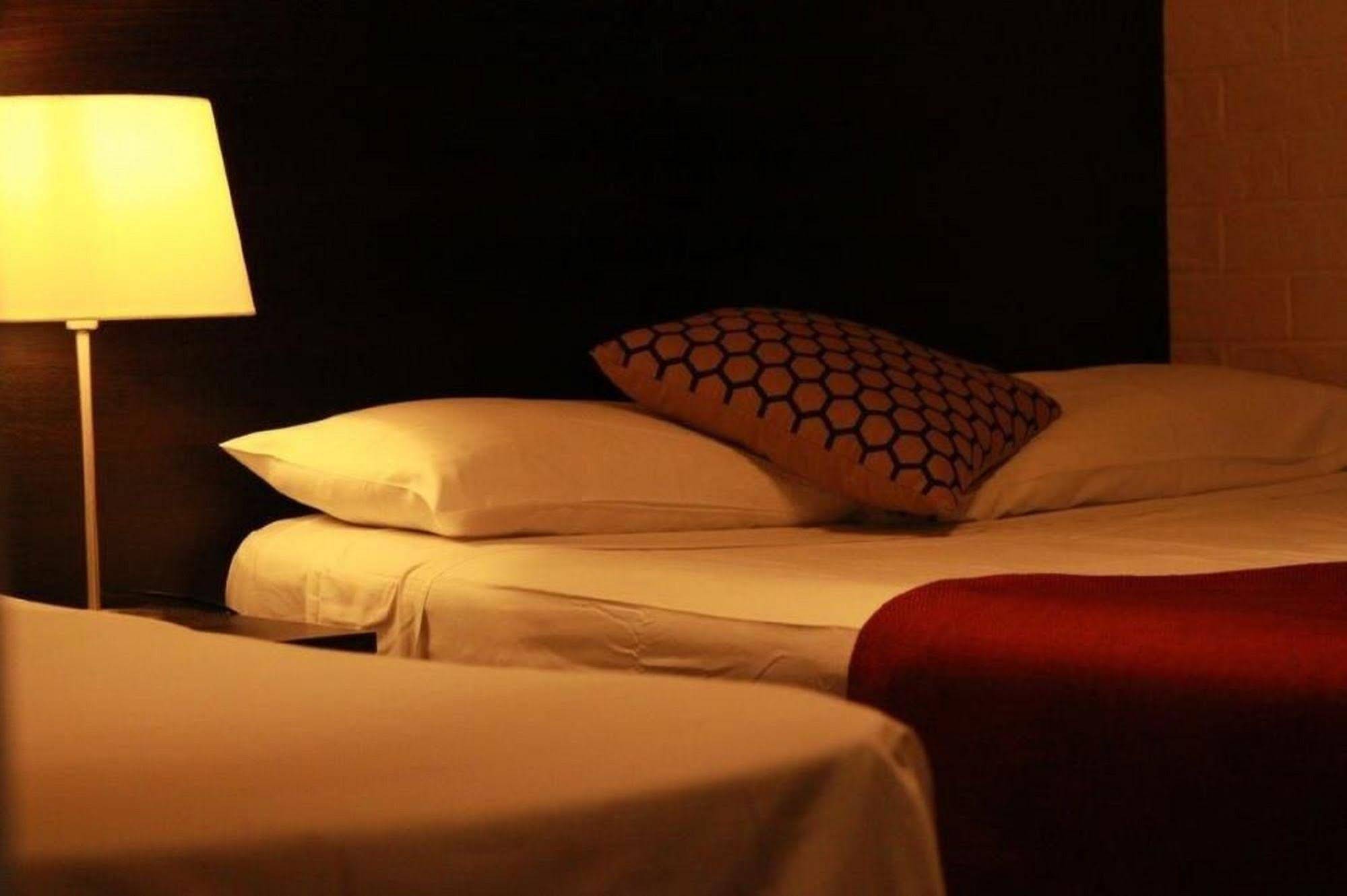 Ascot Budget Inn & Residences