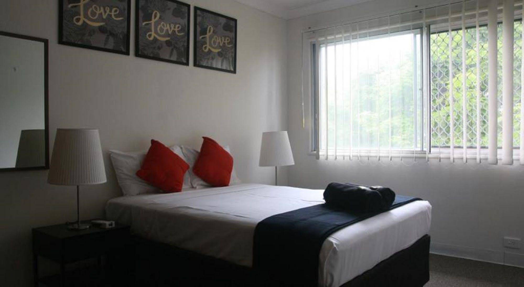 Ascot Budget Inn & Residences