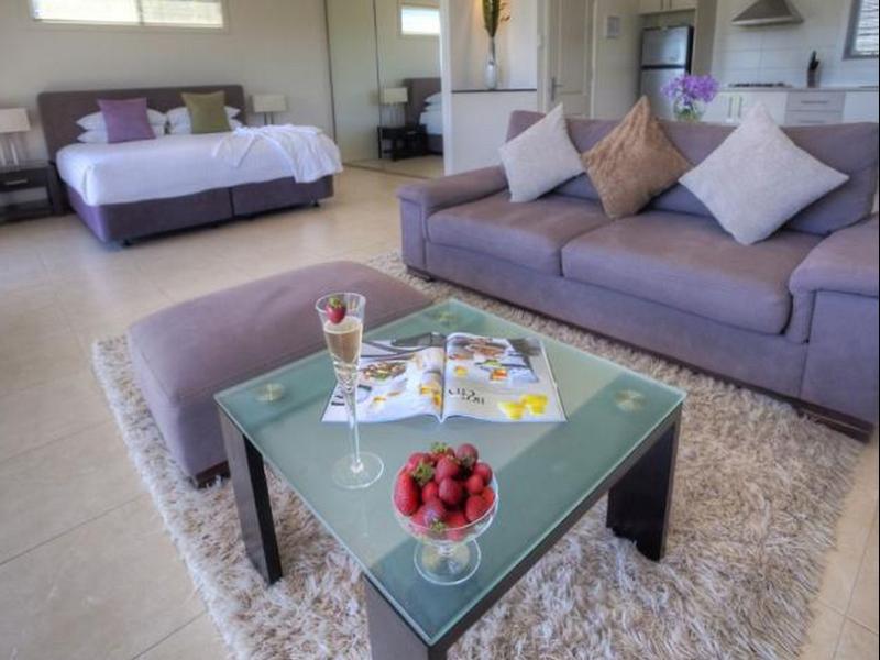 Azjure Studio Retreat