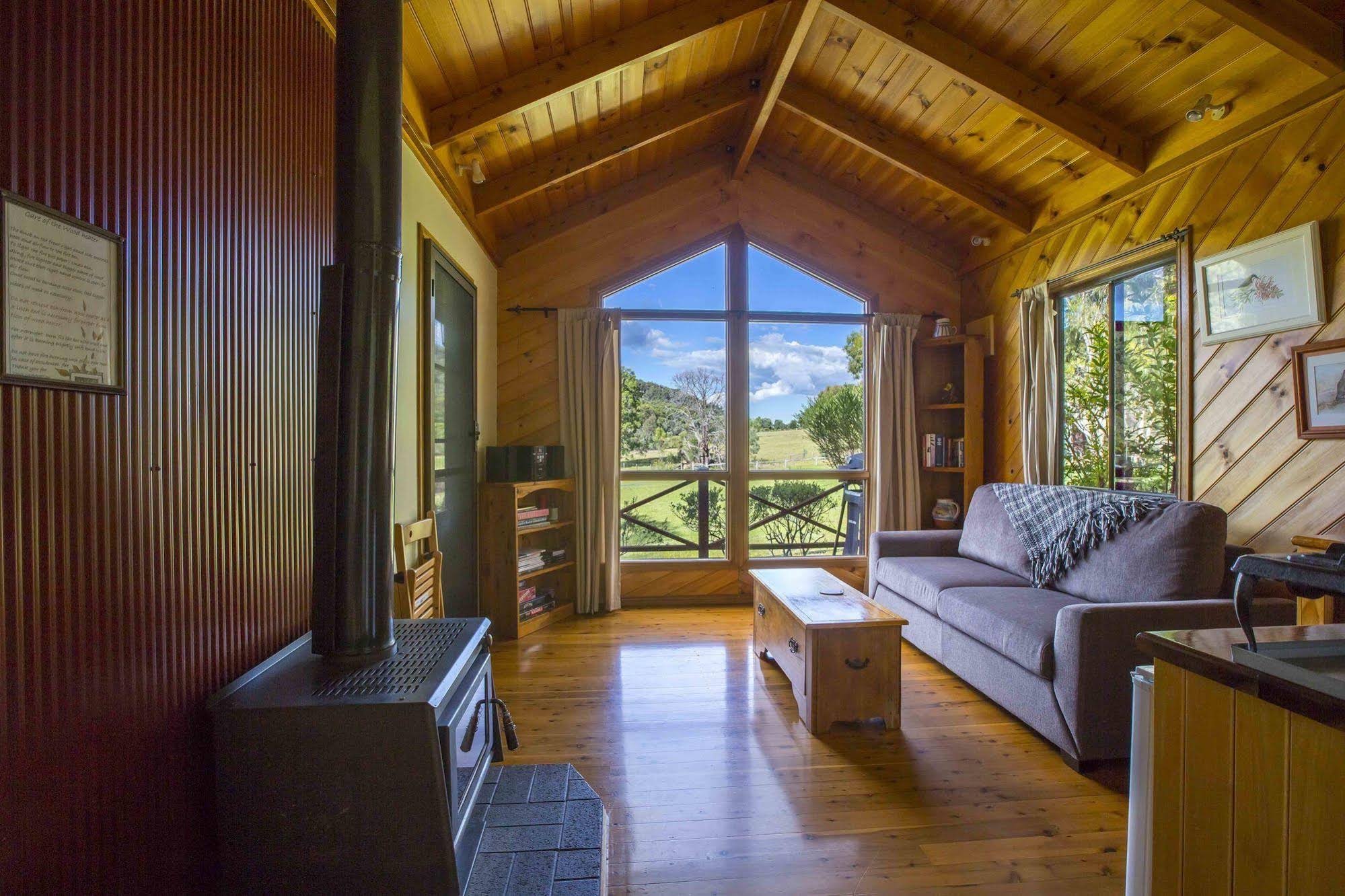 Wisteria Cottage and Cabins