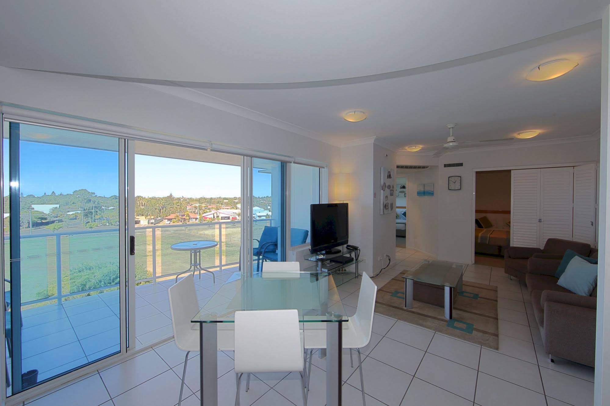 Koola Beach Apartments Bargara