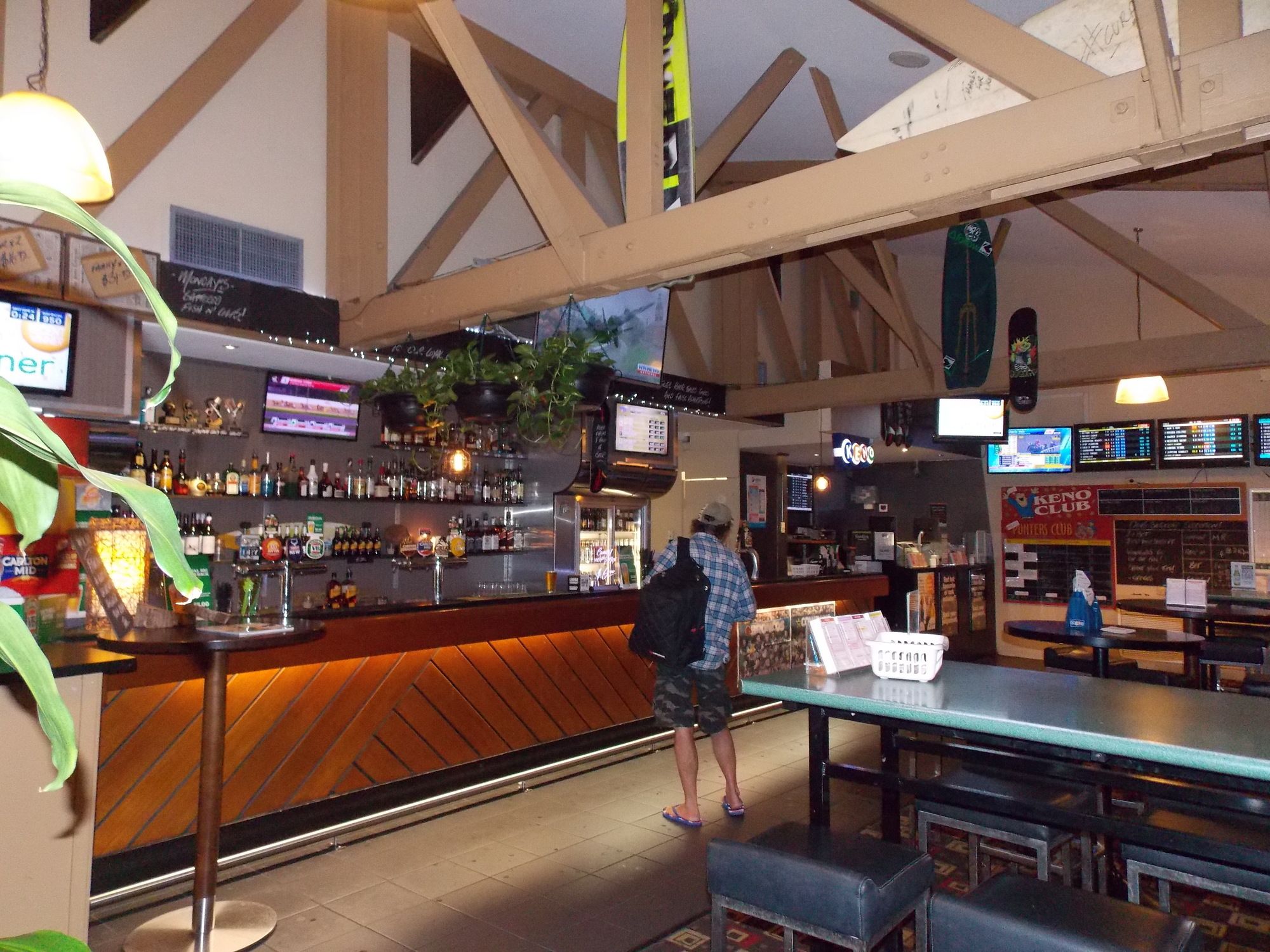 Currimundi Hotel Motel