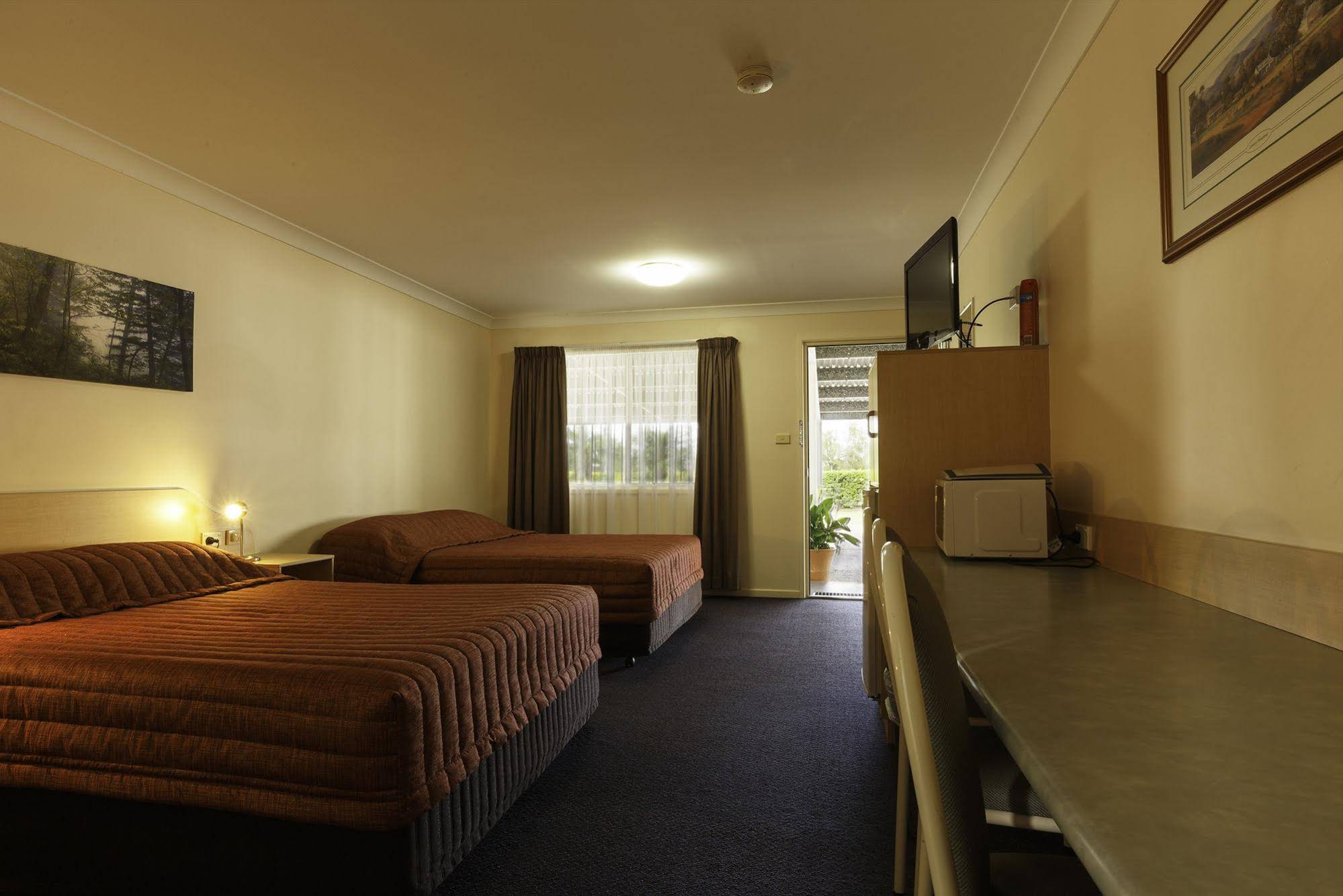Silo Motor Inn