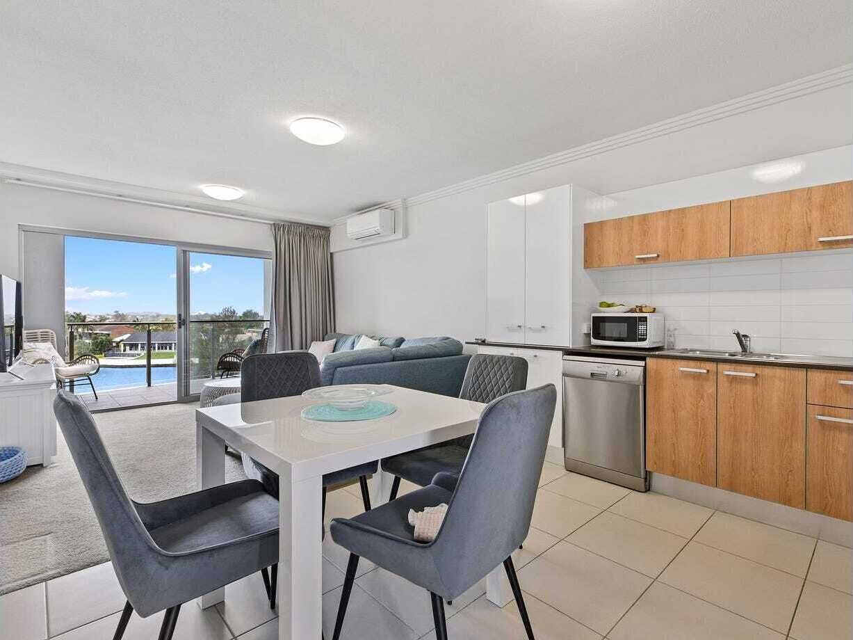 Property Vine Broadwater & Saltwater