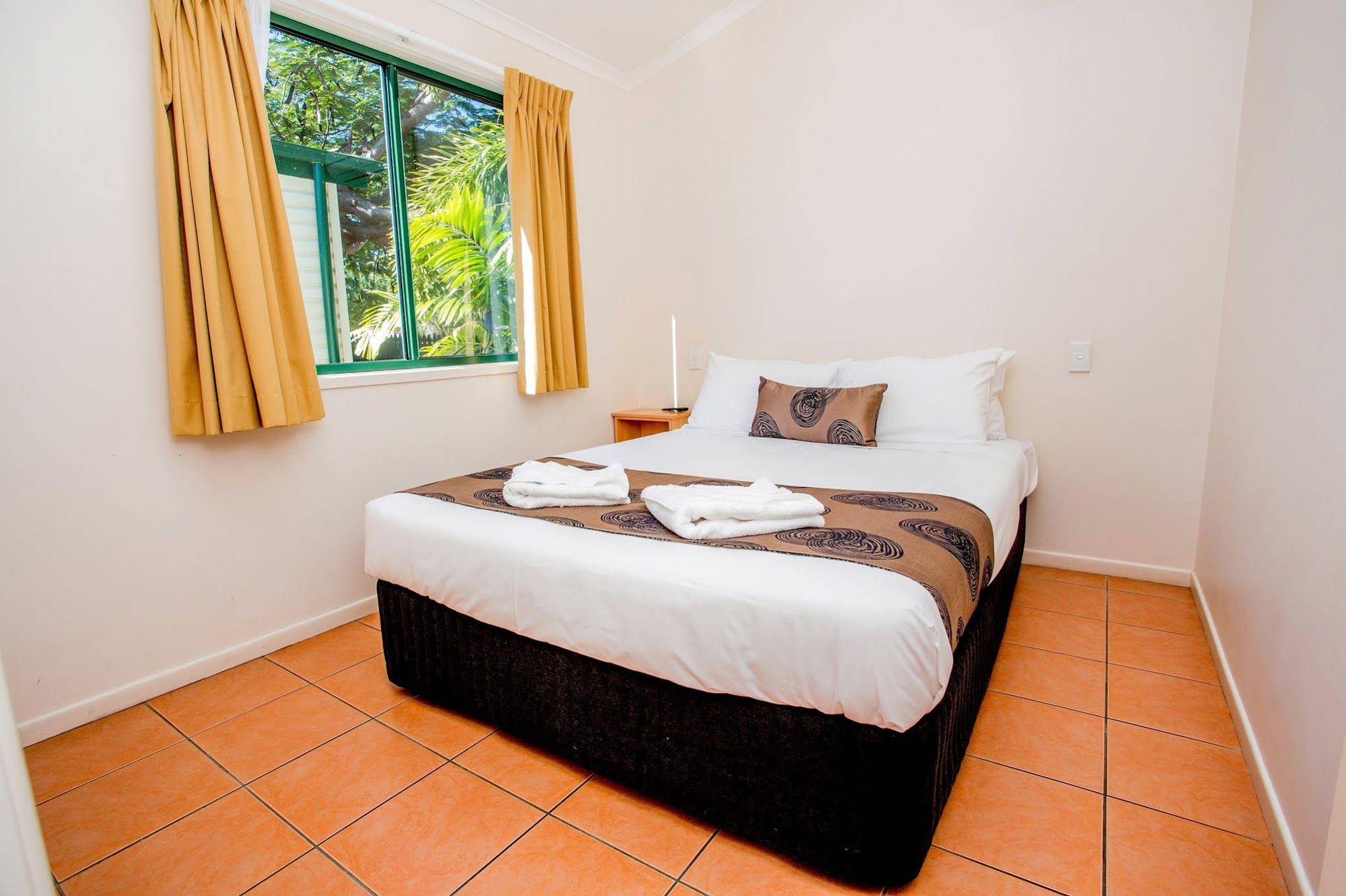 NRMA Bowen Beachfront Coral Coast Beachfront Holiday Park