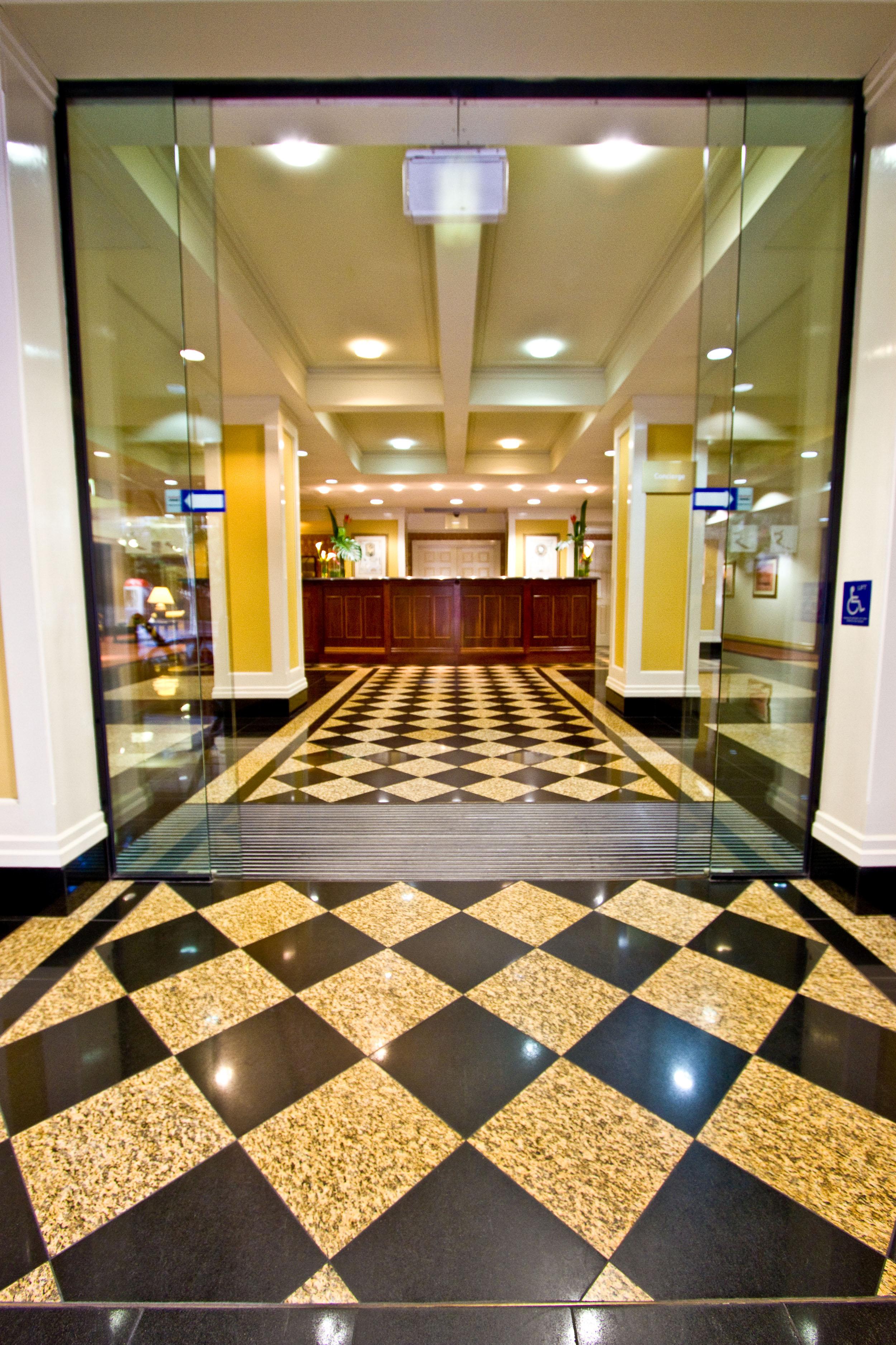 Adina Apartment Hotel Brisbane Anzac Square