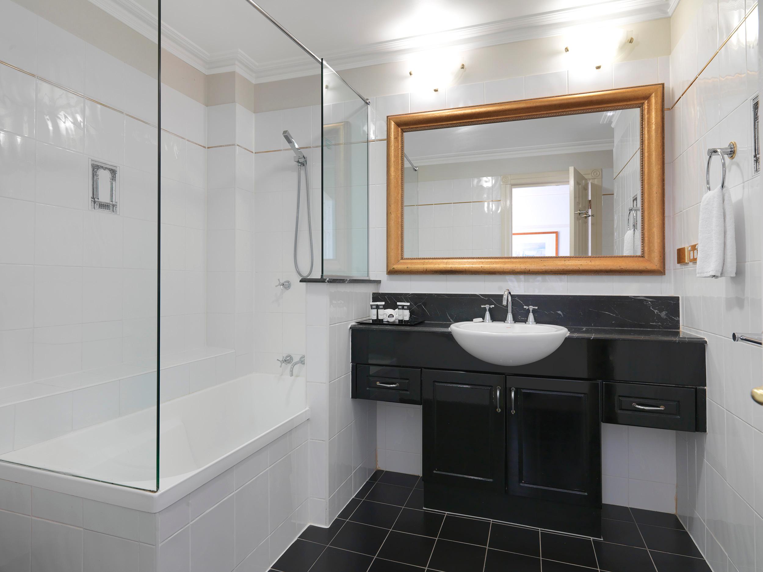 Adina Apartment Hotel Brisbane Anzac Square