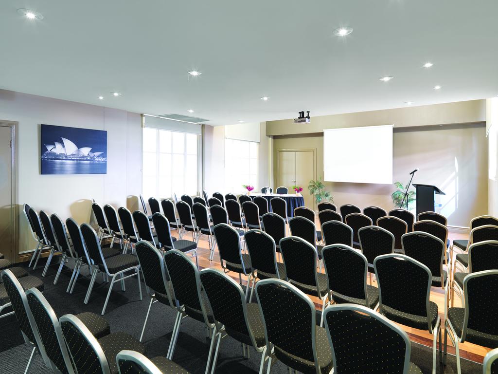 Adina Apartment Hotel Brisbane Anzac Square