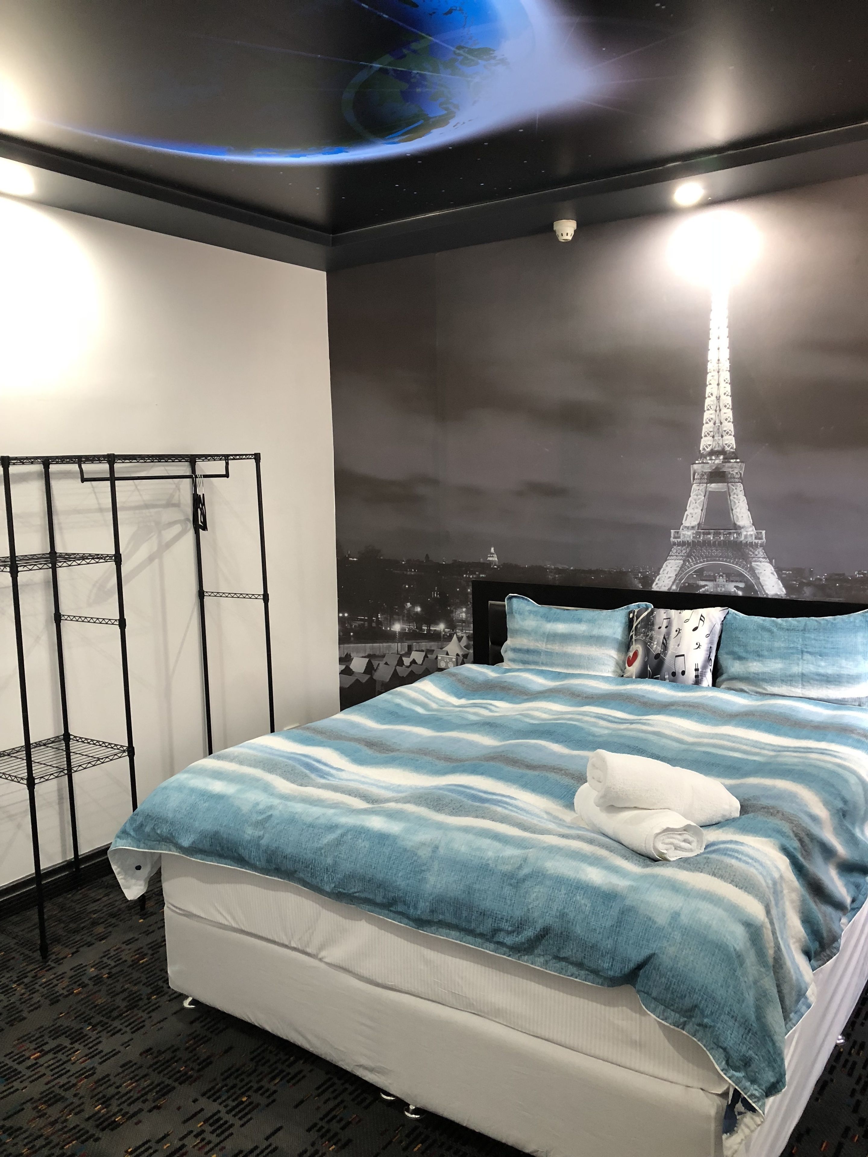 Amelia Budget Hotel