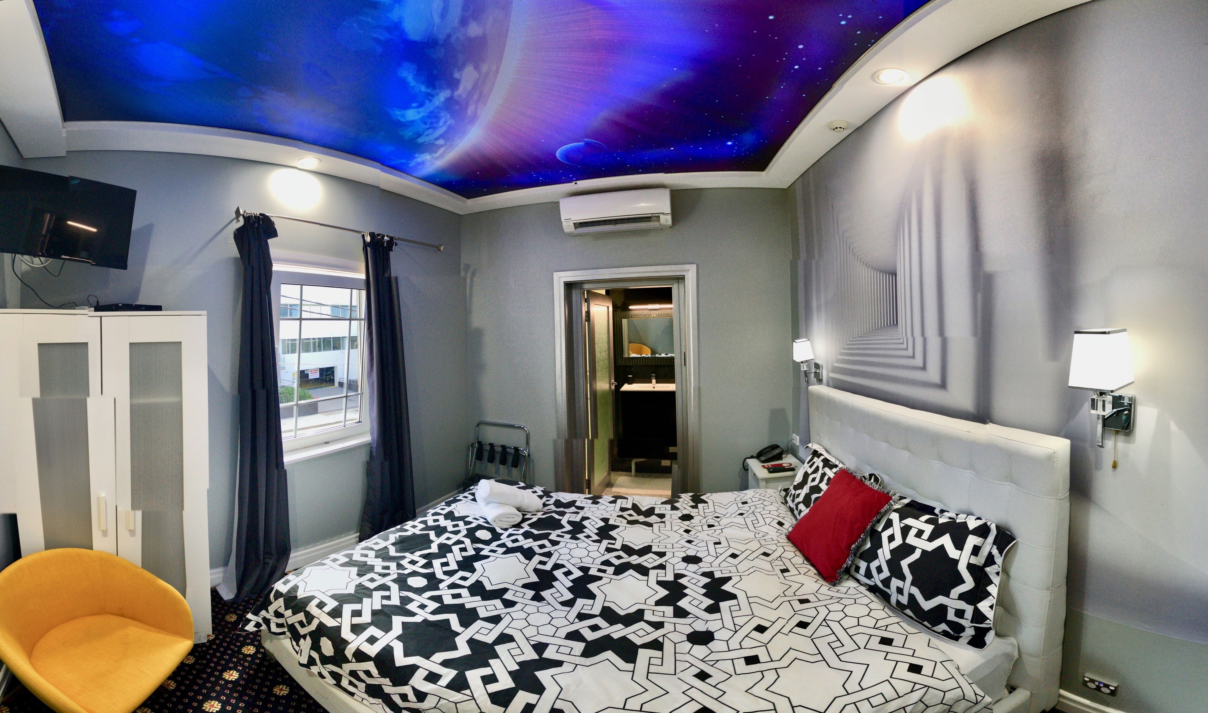 Amelia Budget Hotel