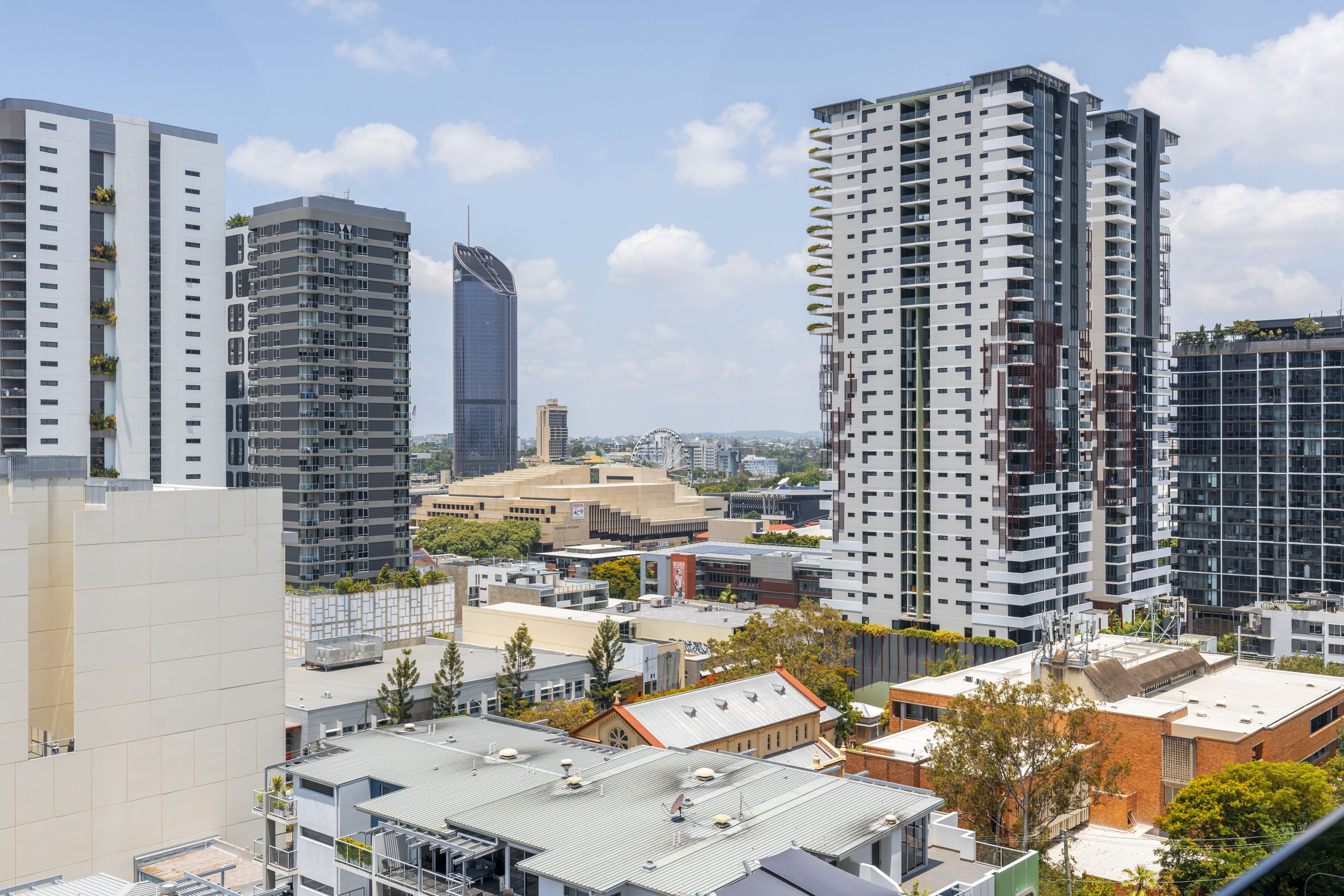 Brisbane One Apartments by CLLIX