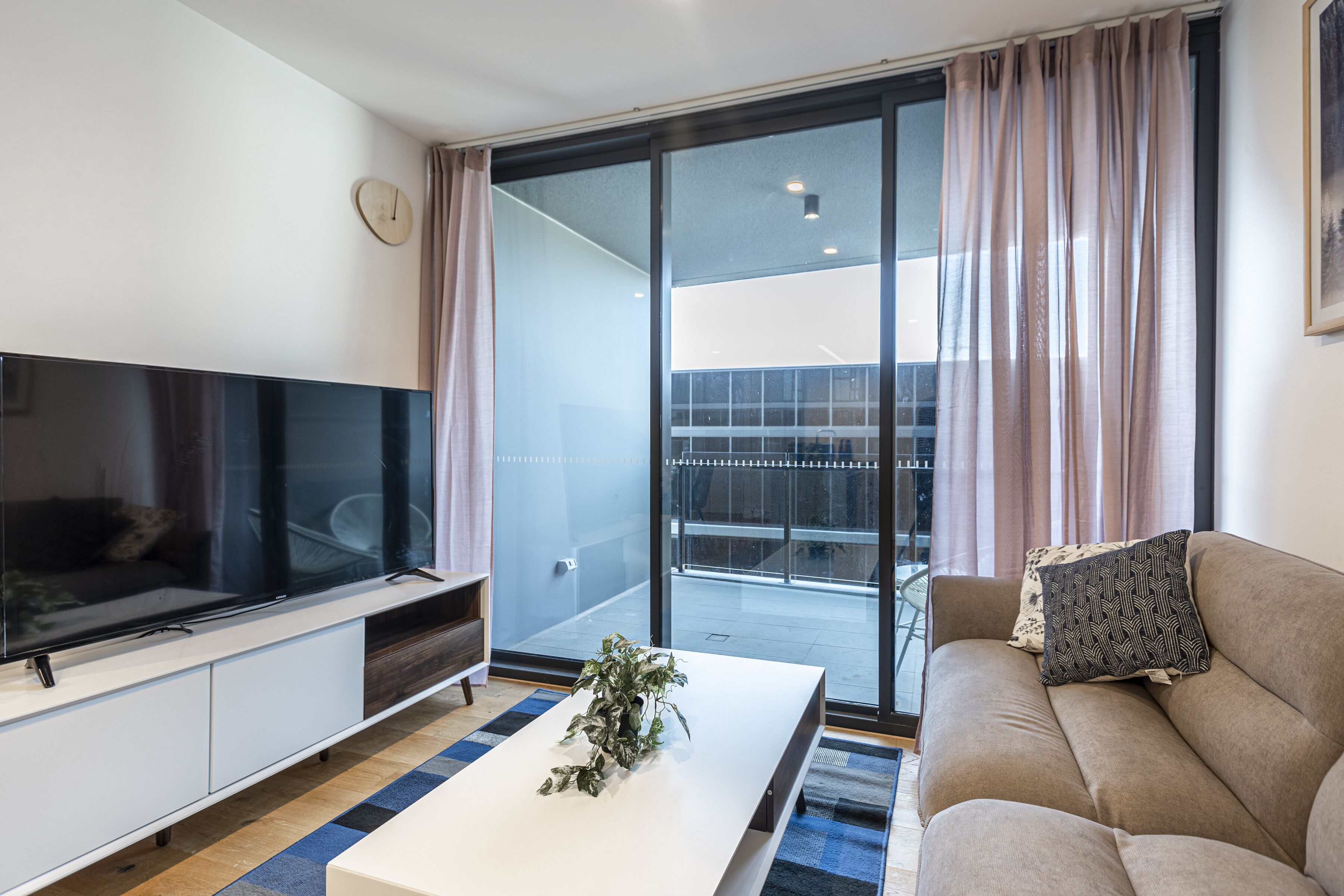 Brisbane One Apartments by CLLIX