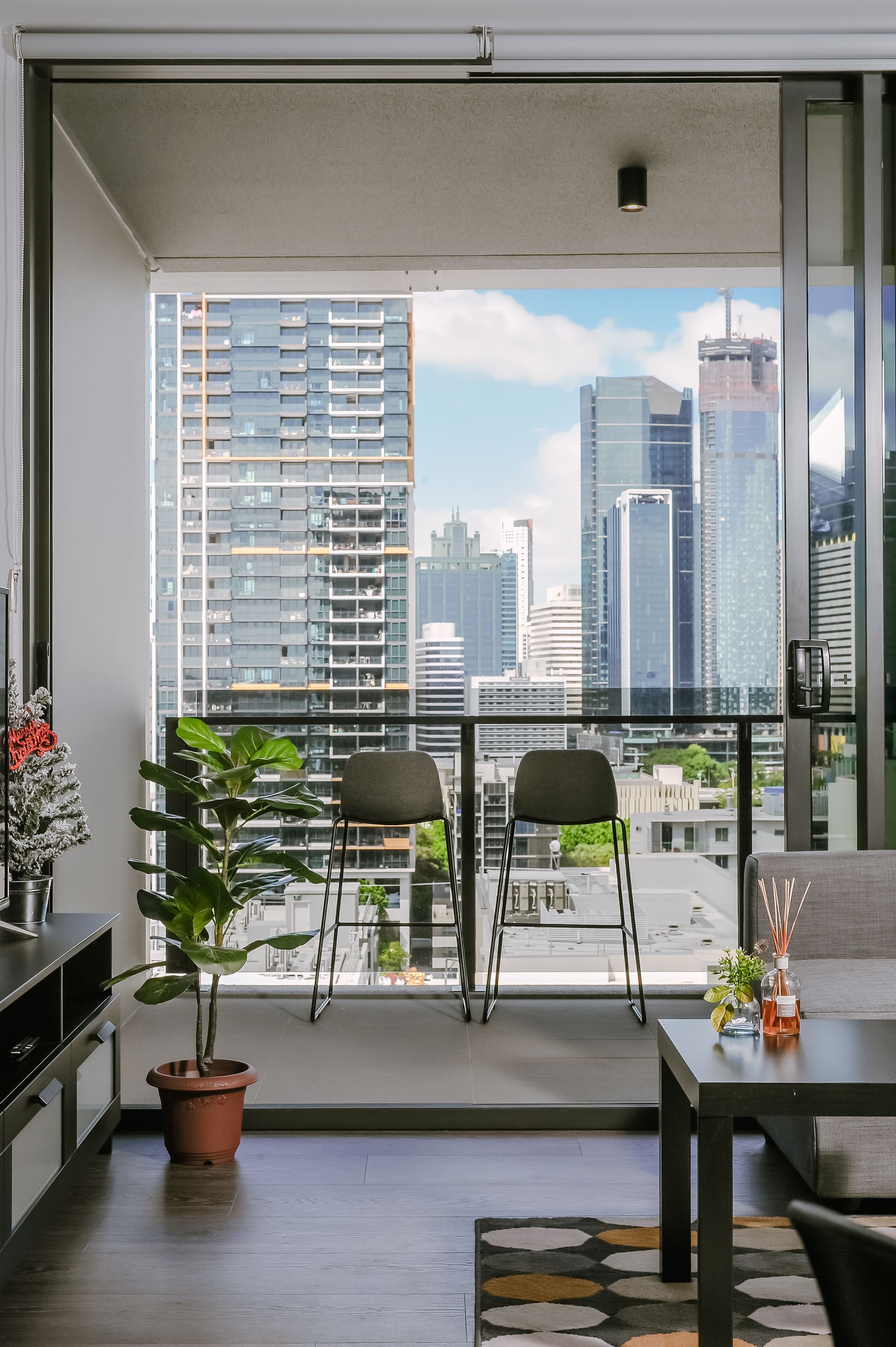 Brisbane One Apartments by CLLIX