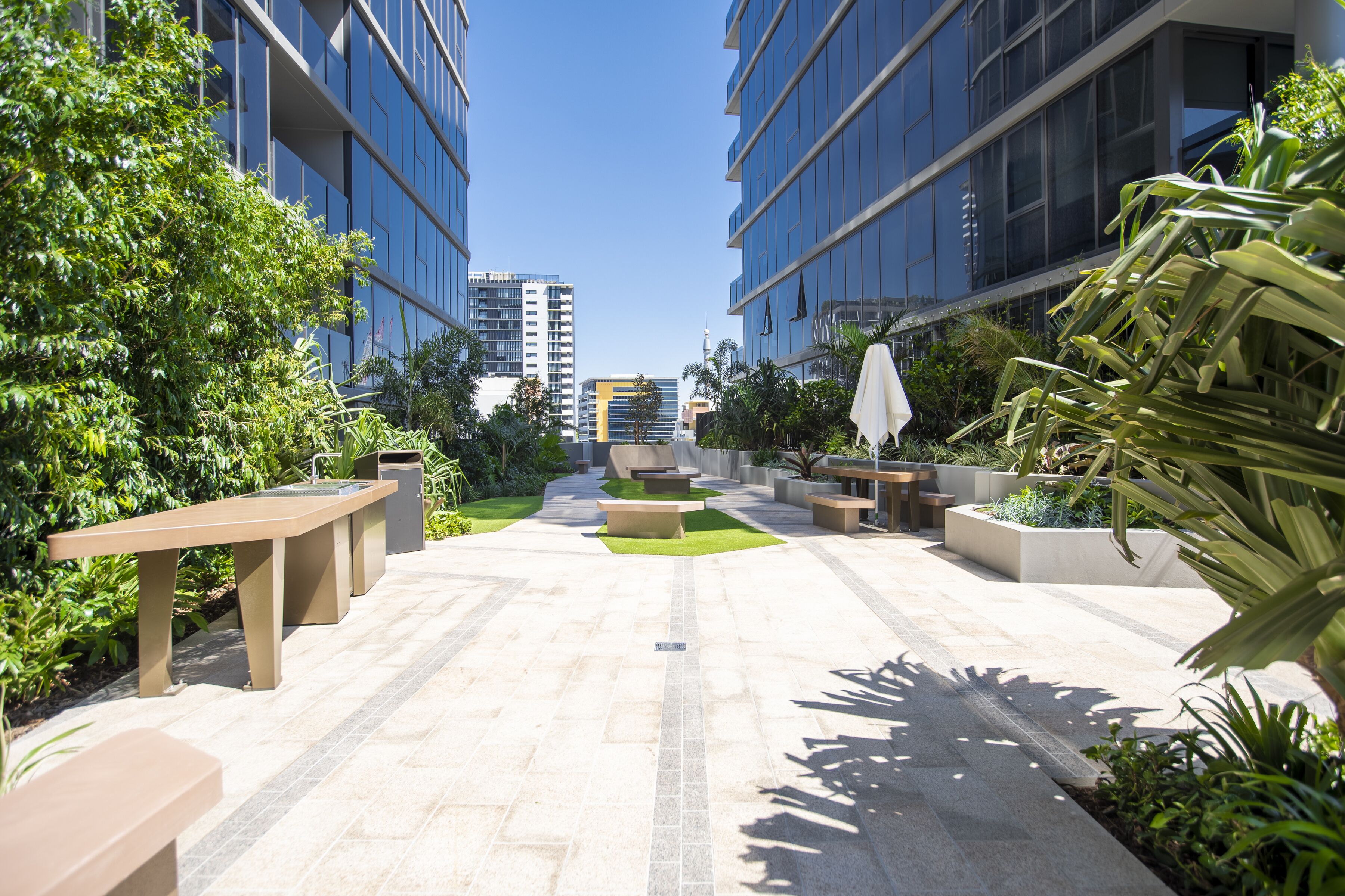 Brisbane One Apartments by CLLIX
