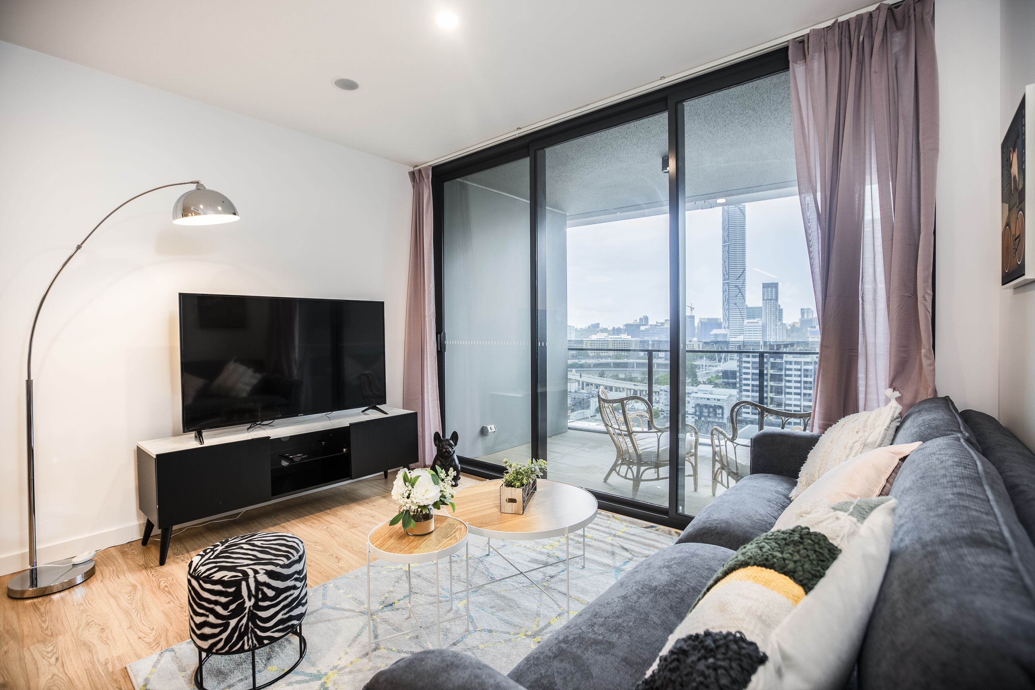 Brisbane One Apartments by CLLIX