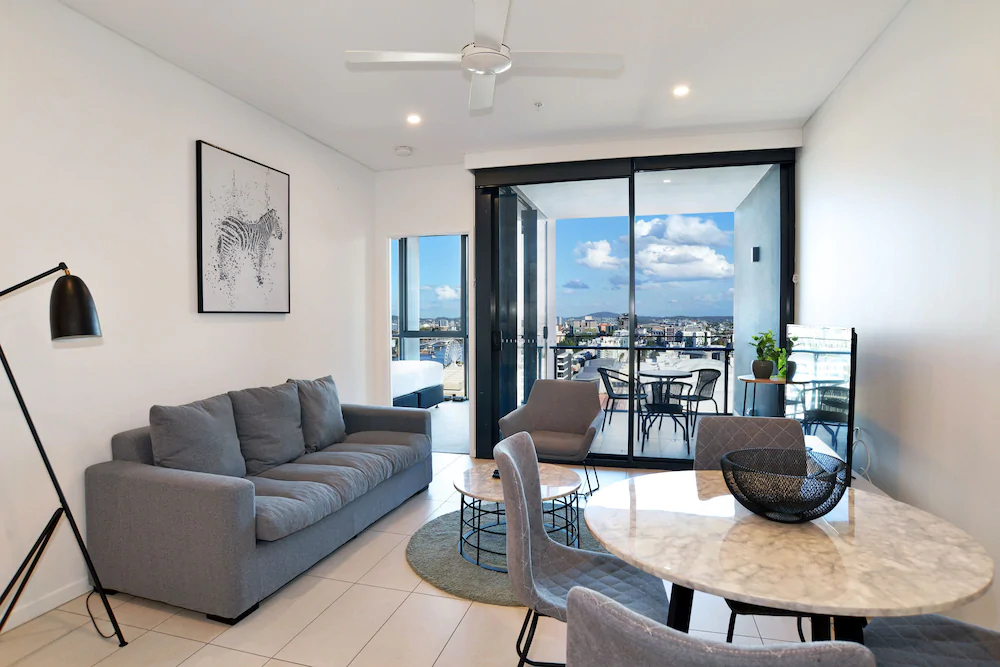 Hope Street Apartments by CLLIX