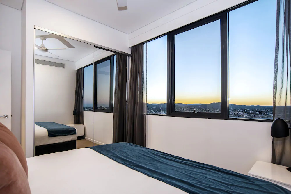 Hope Street Apartments by CLLIX