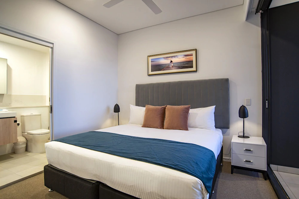 Hope Street Apartments by CLLIX