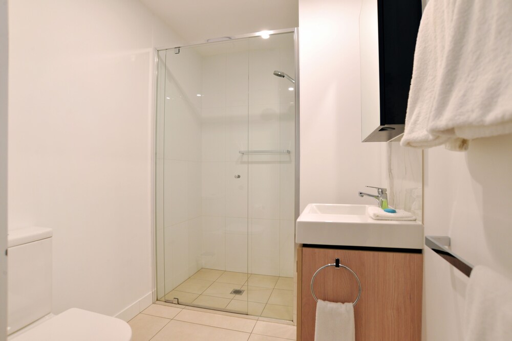 Hope Street Apartments by CLLIX