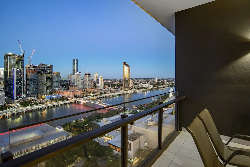 Hope Street Apartments by CLLIX