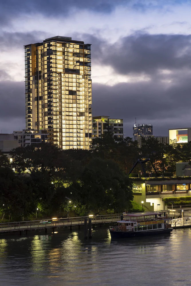 Hope Street Apartments by CLLIX