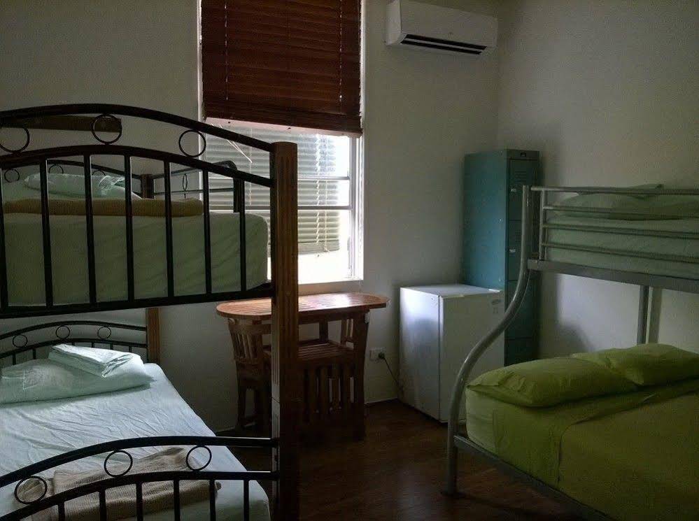 Aussie Way Backpackers