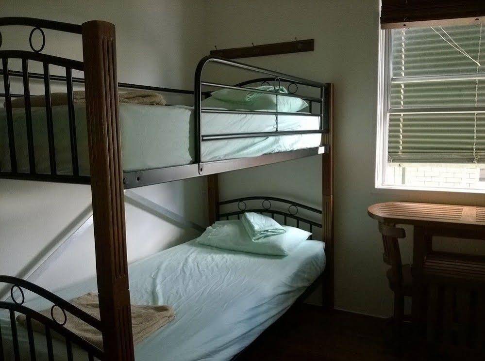 Aussie Way Backpackers