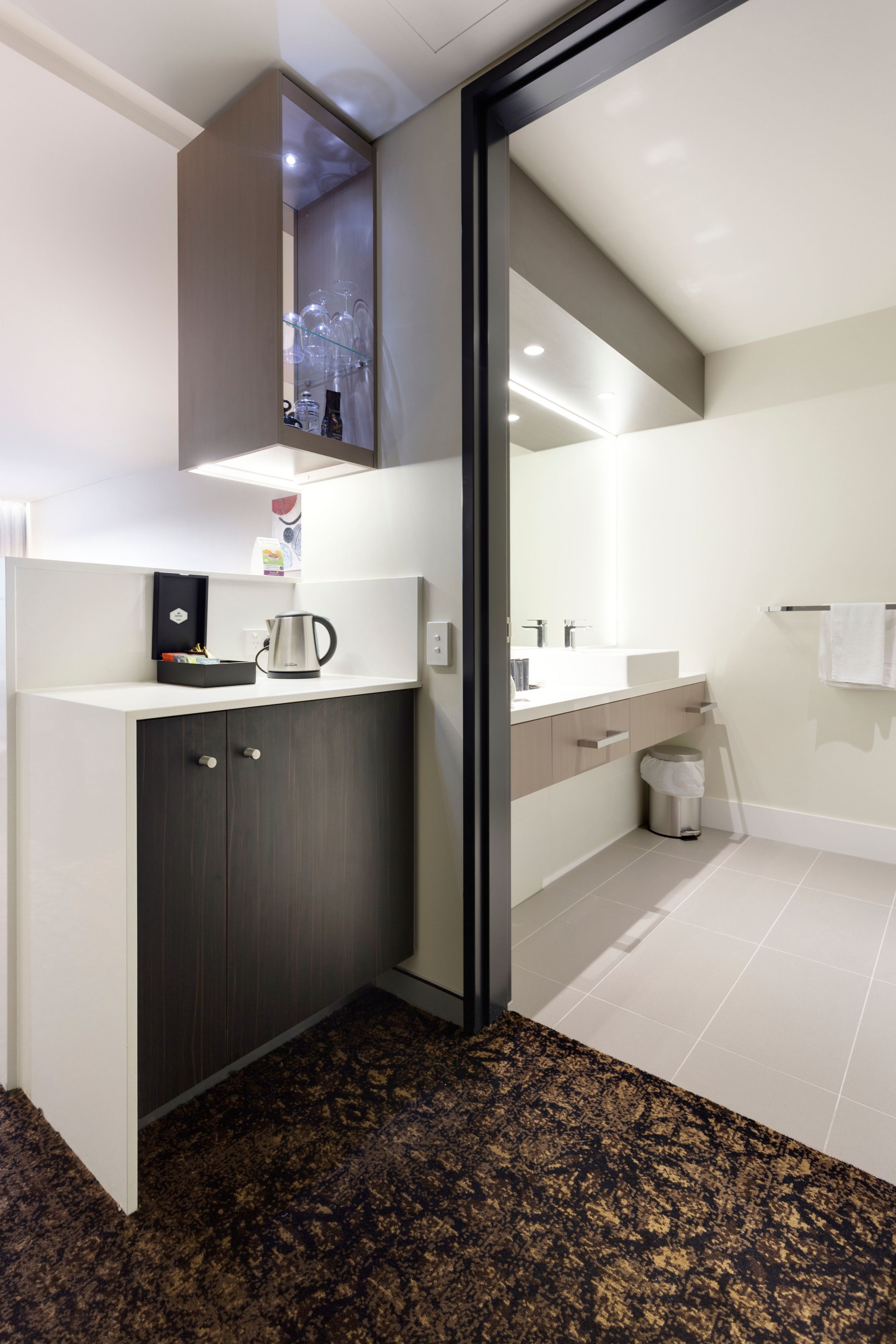 Calamvale Hotel Suites and Conference Centre