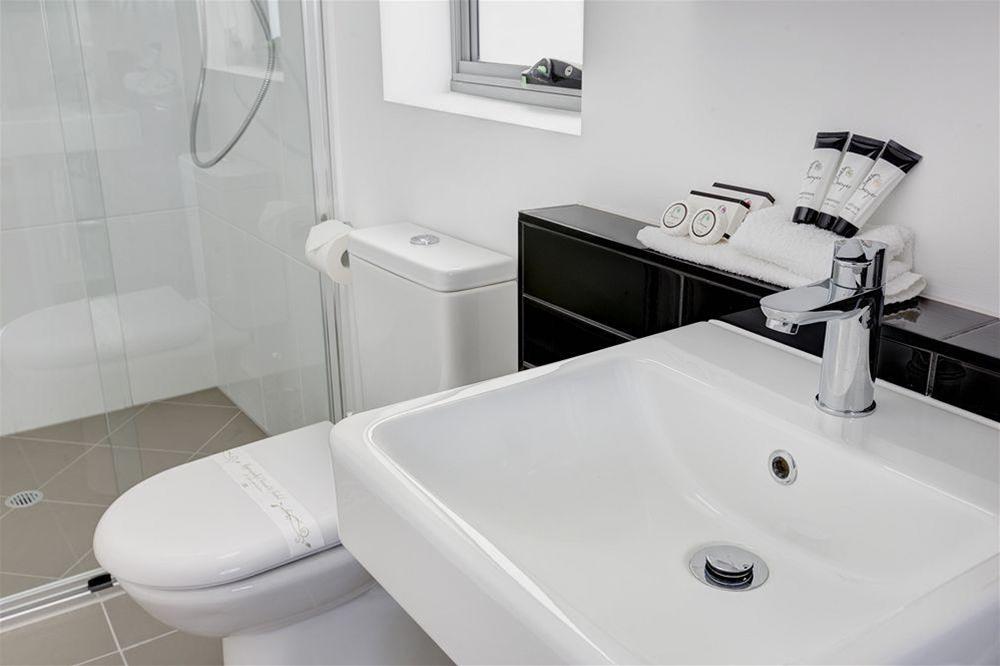 Direct Hotels And Apartments