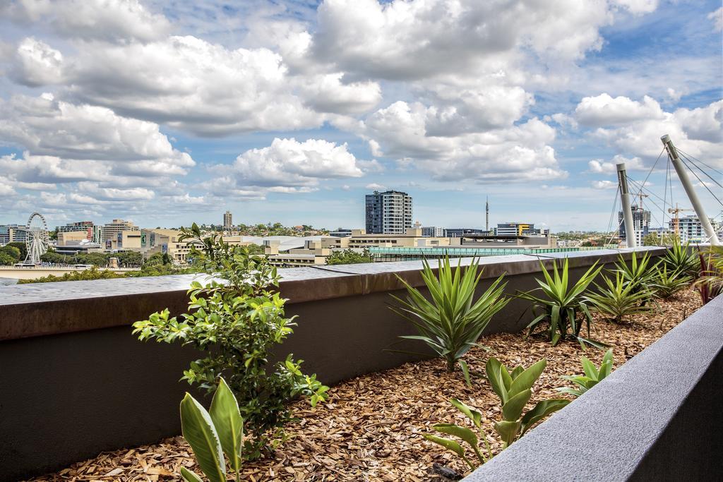 Evolution Apartment Hotel