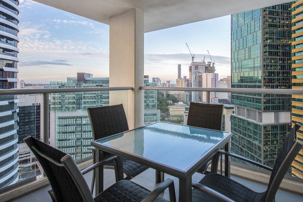 Evolution Apartment Hotel