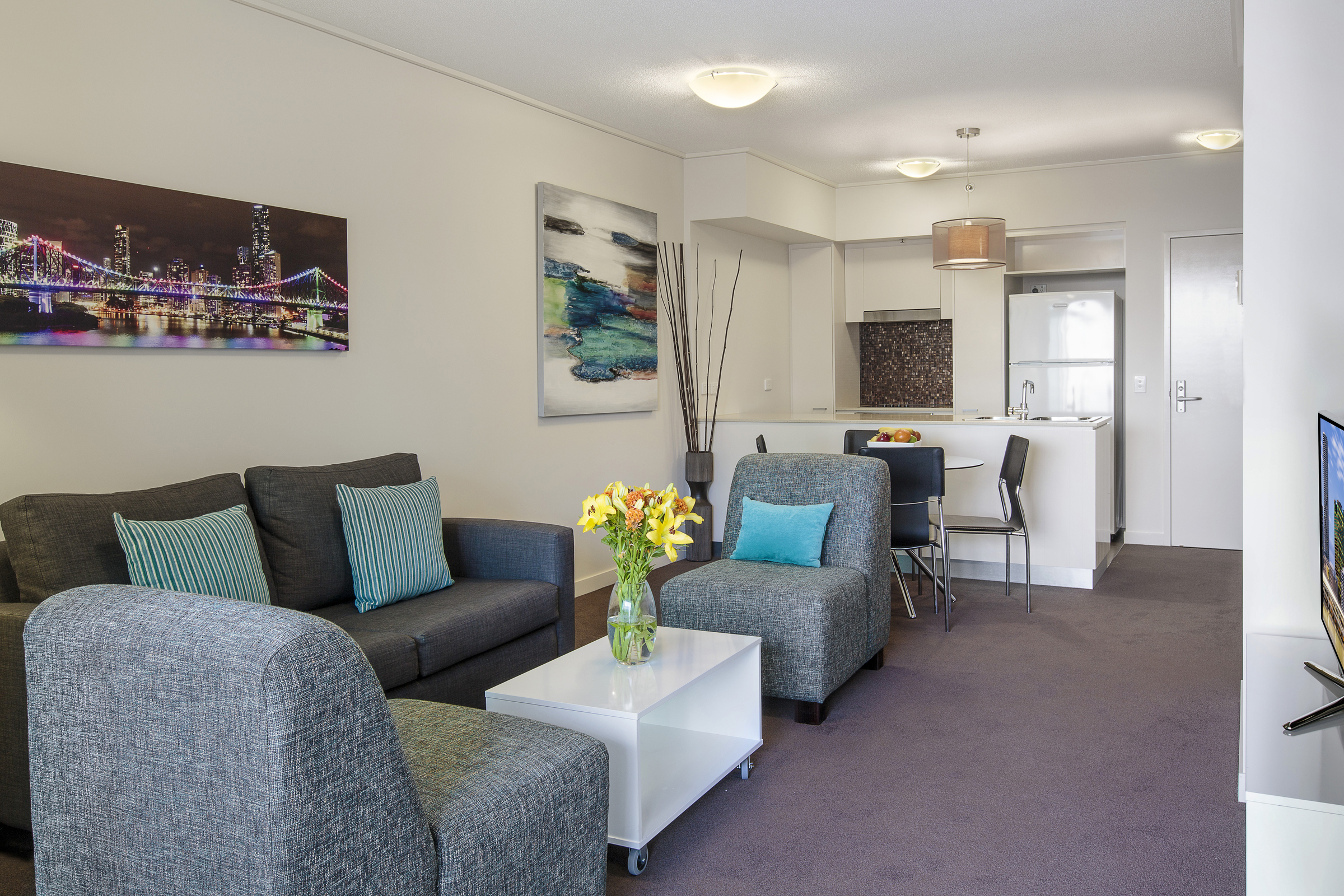 Evolution Apartment Hotel