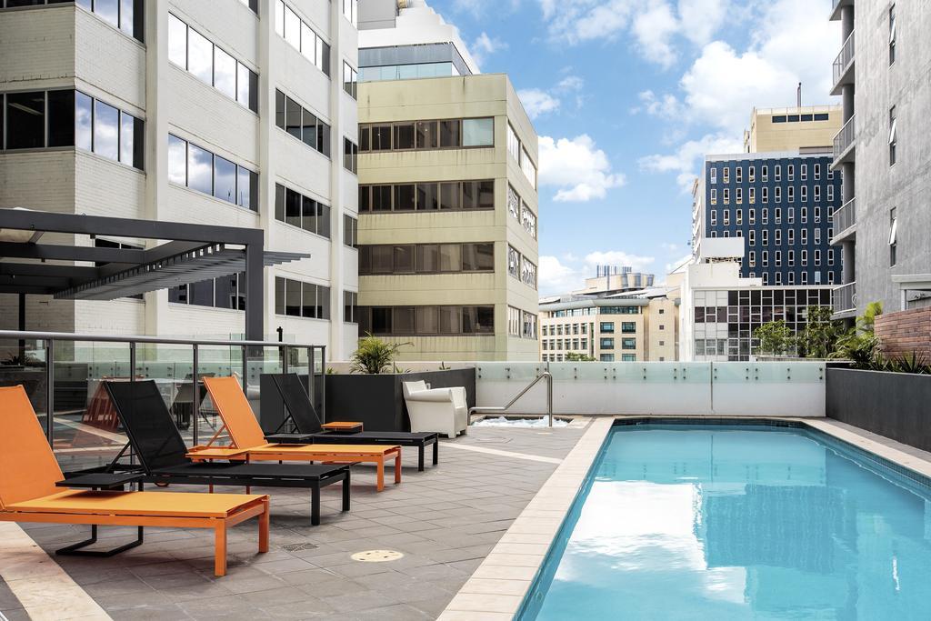 Evolution Apartment Hotel
