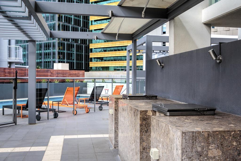 Evolution Apartment Hotel