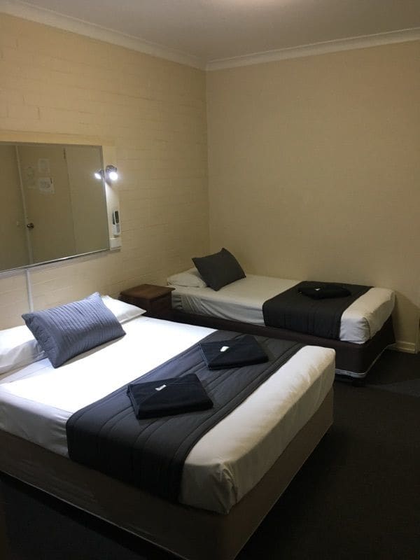 Kingsford Riverside Inn