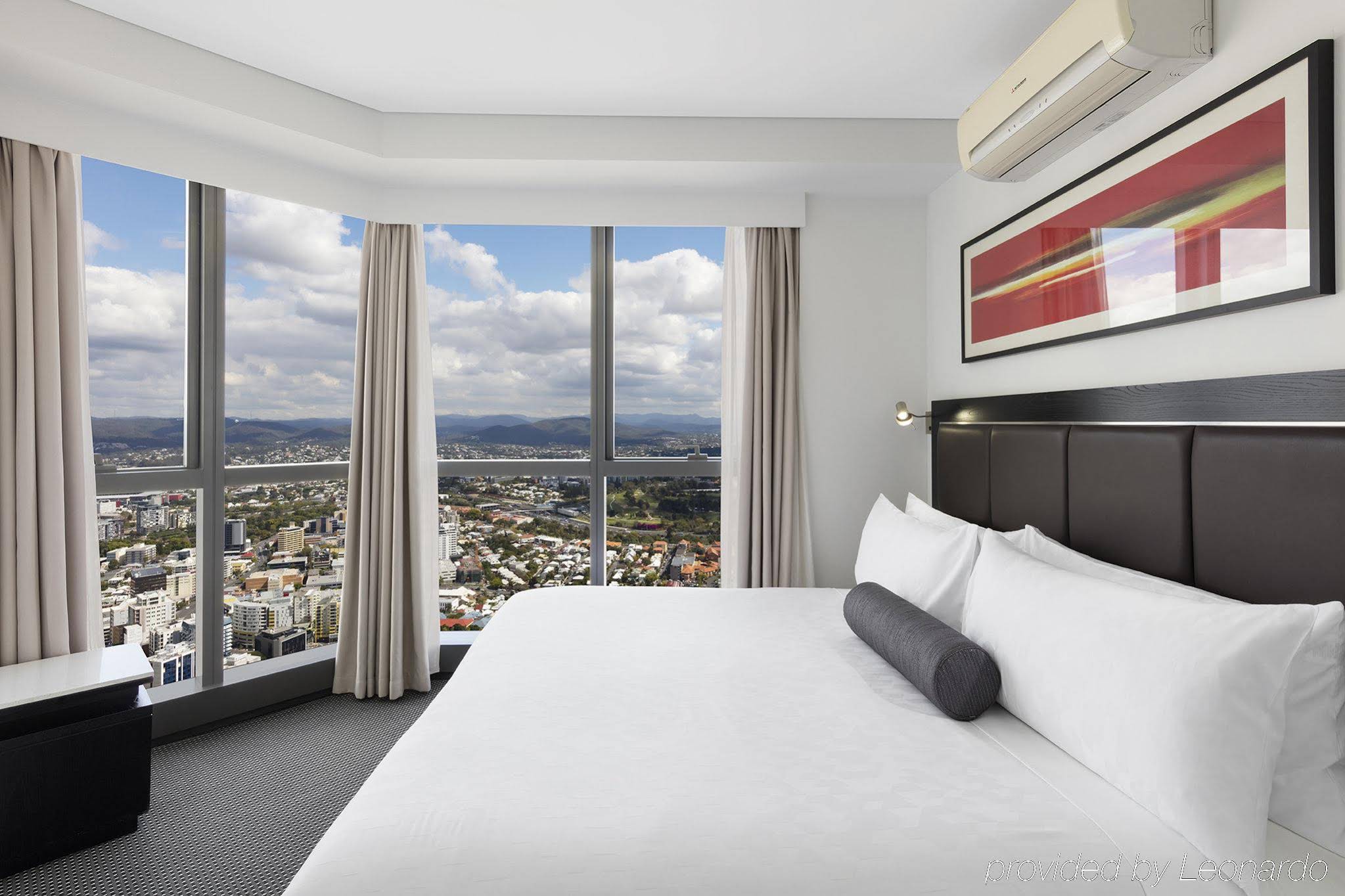 Meriton Suites Adelaide Street, Brisbane