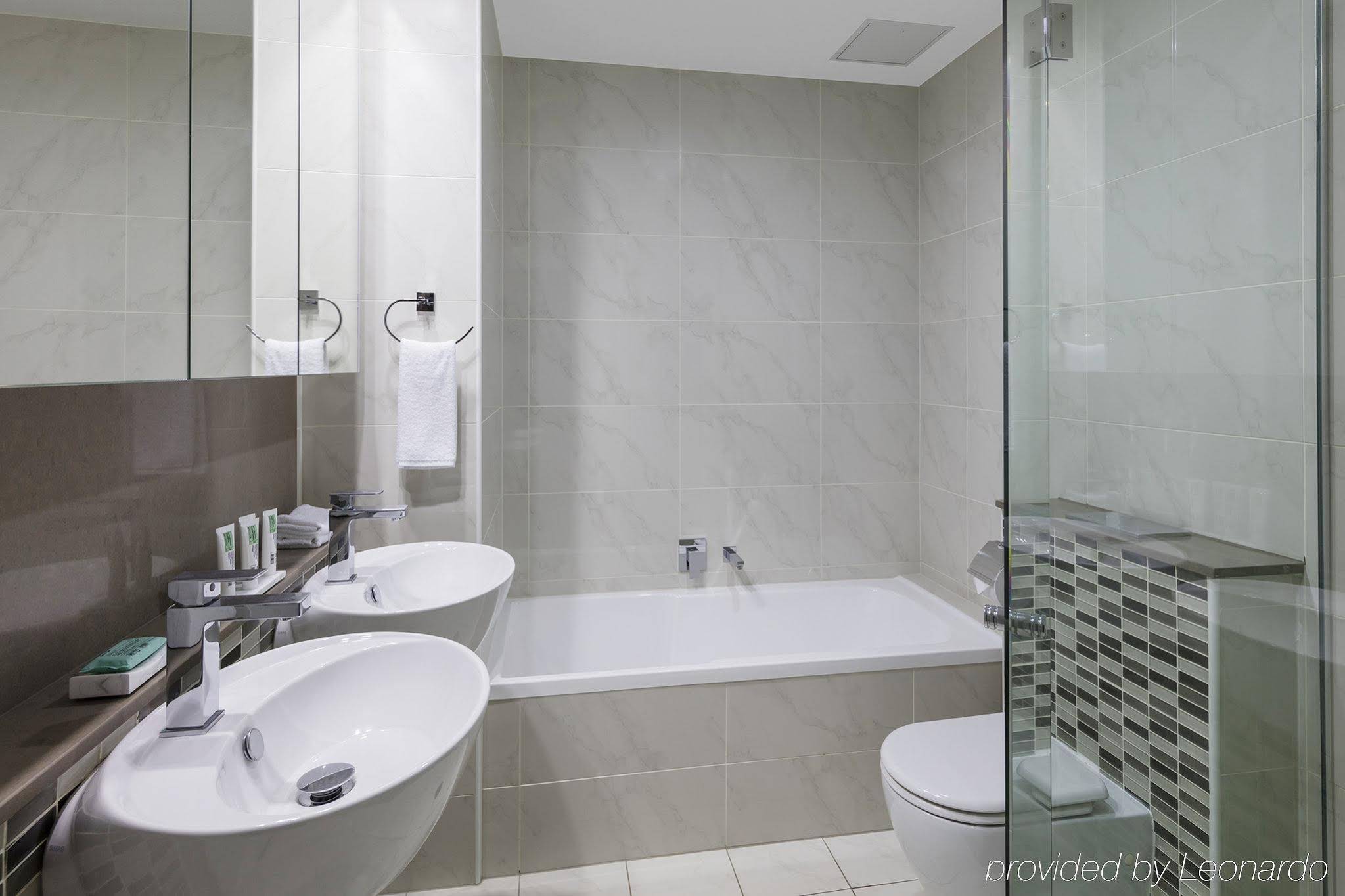 Meriton Suites Adelaide Street, Brisbane
