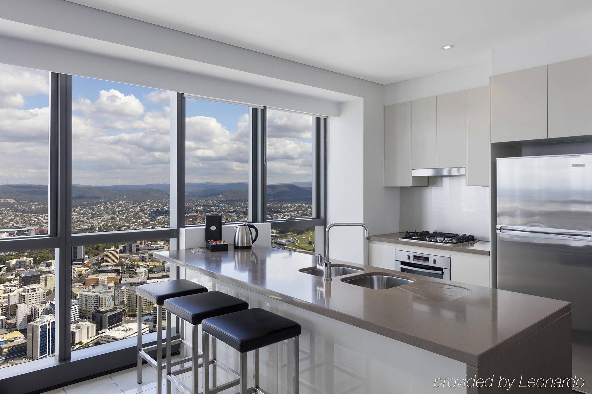 Meriton Suites Adelaide Street, Brisbane