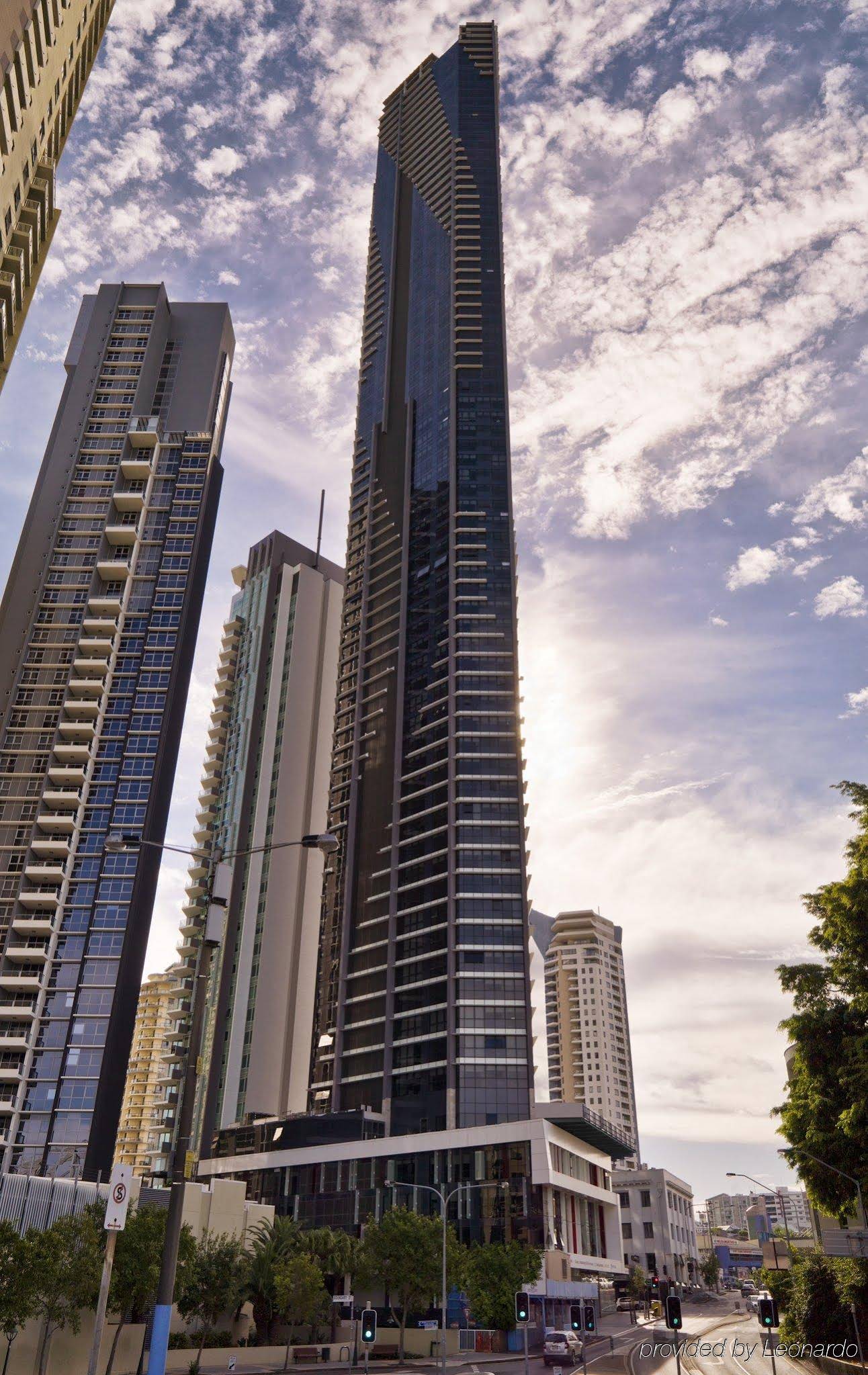 Meriton Suites Adelaide Street, Brisbane