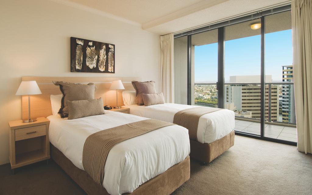 Oaks Brisbane on Margaret Suites