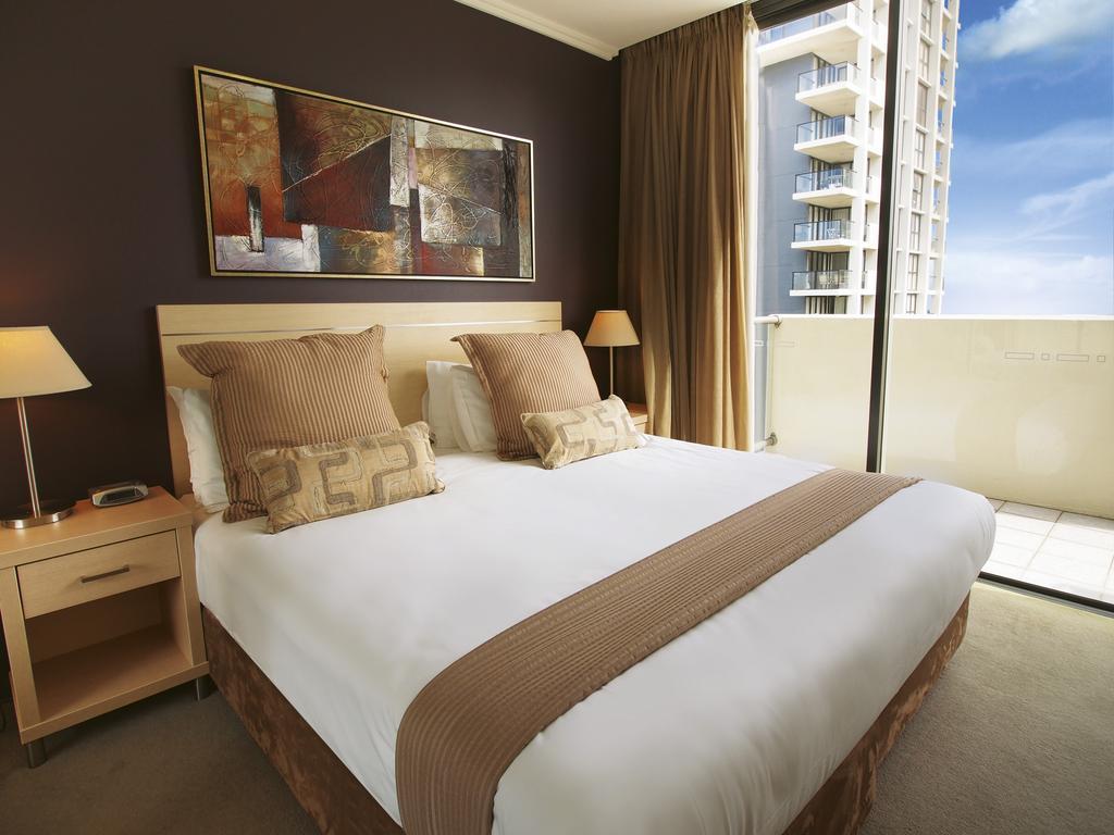Oaks Brisbane on Margaret Suites