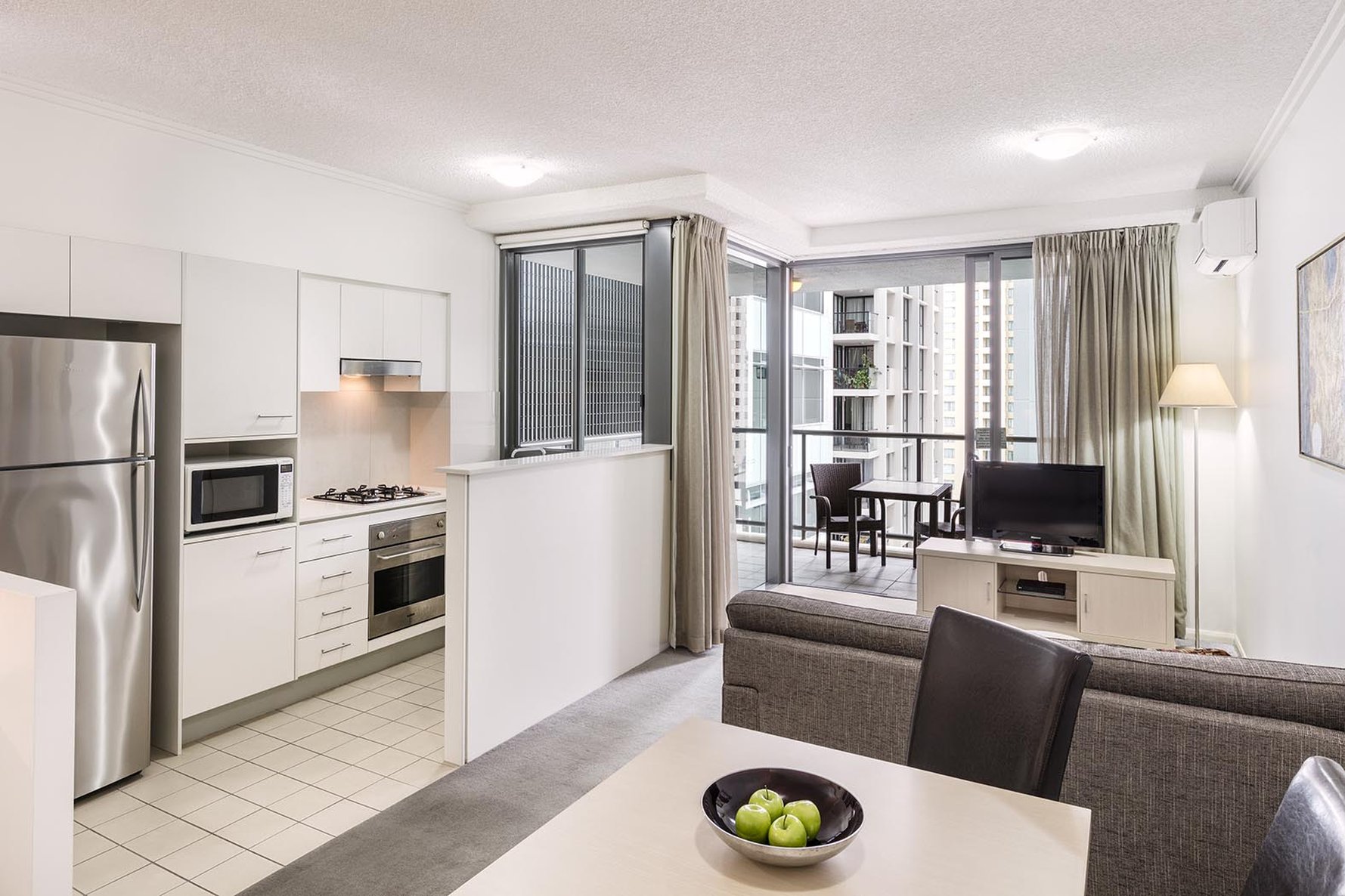 Oaks Brisbane on Margaret Suites