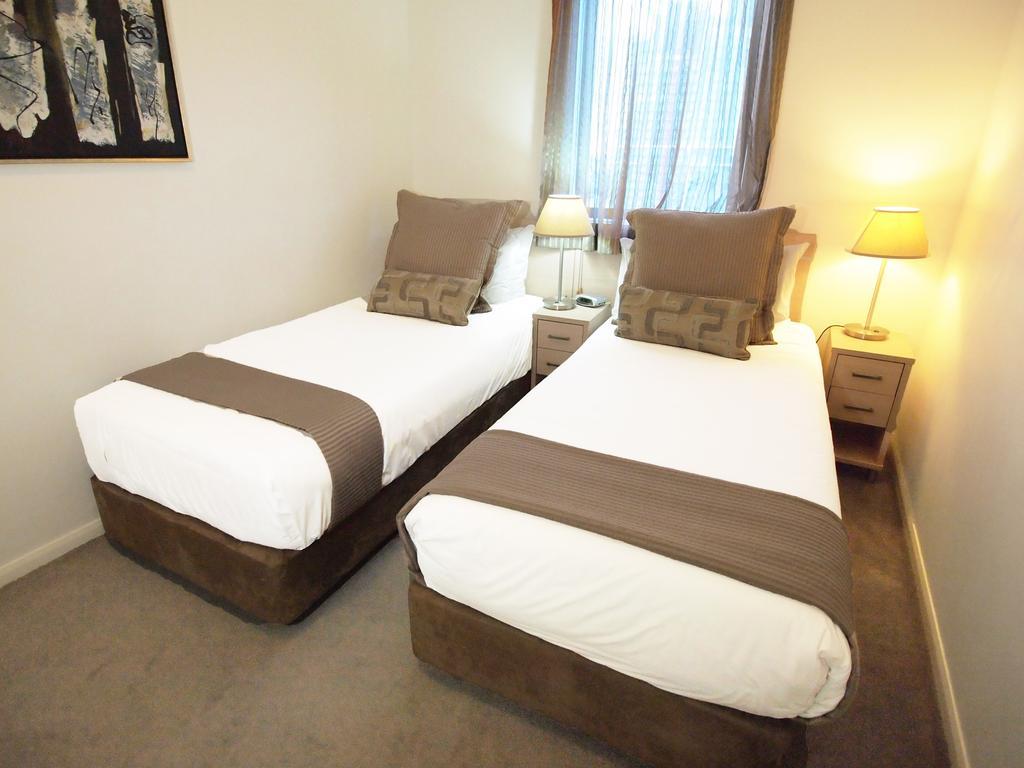 Oaks Brisbane on Margaret Suites