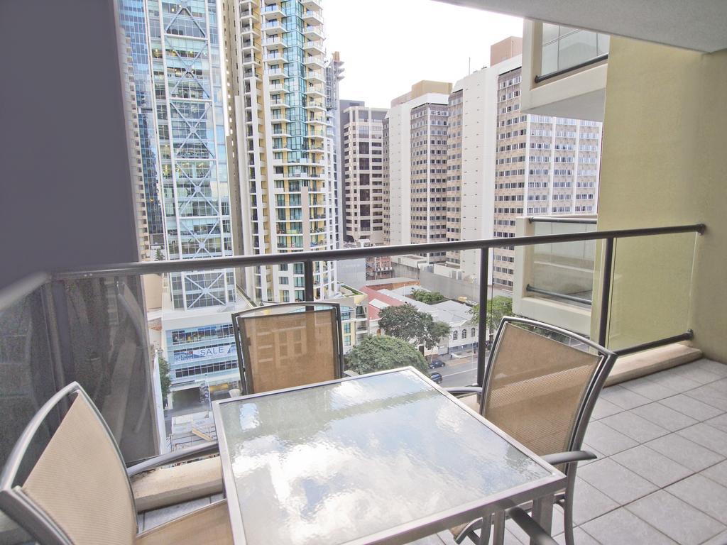 Oaks Brisbane on Margaret Suites