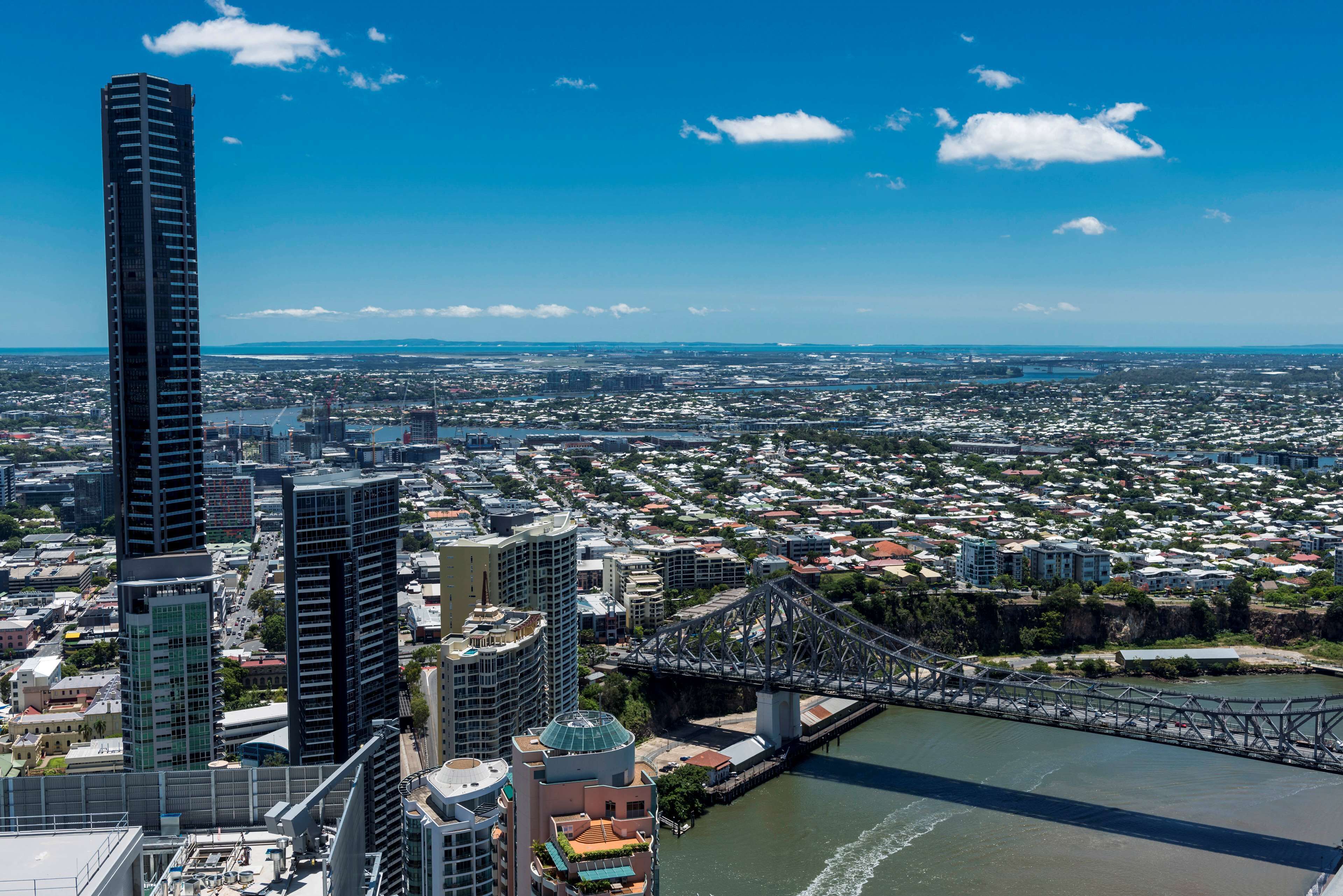 Oaks Brisbane Aurora Suites