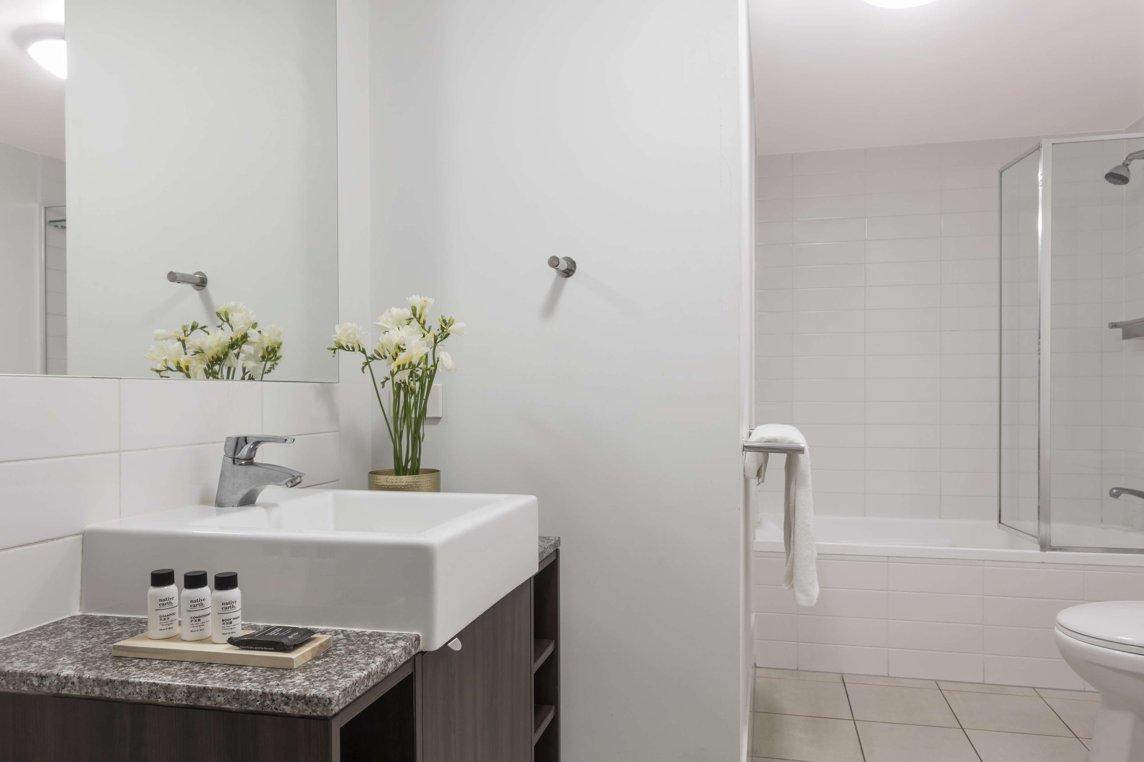 Oaks Brisbane Aurora Suites