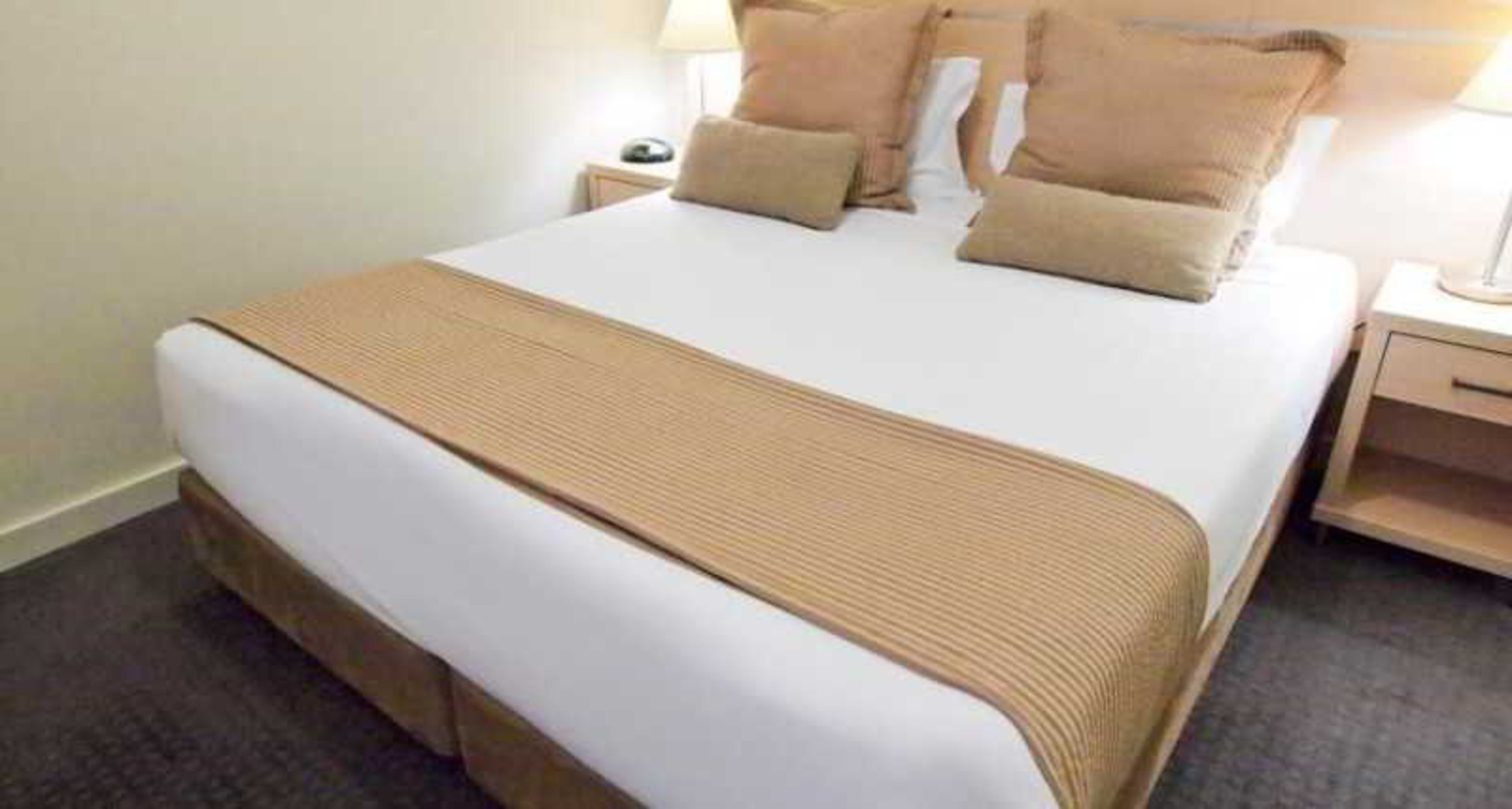 Oaks Brisbane Casino Tower Suites