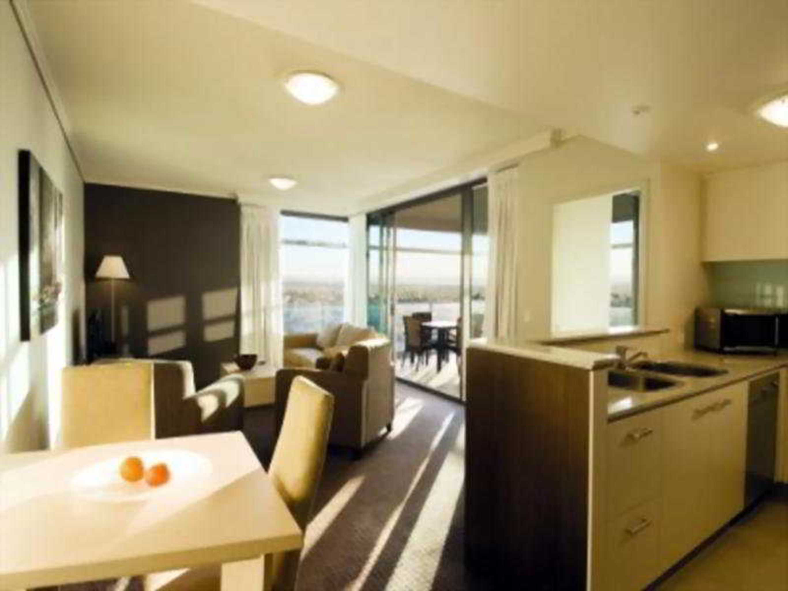 Oaks Brisbane Casino Tower Suites